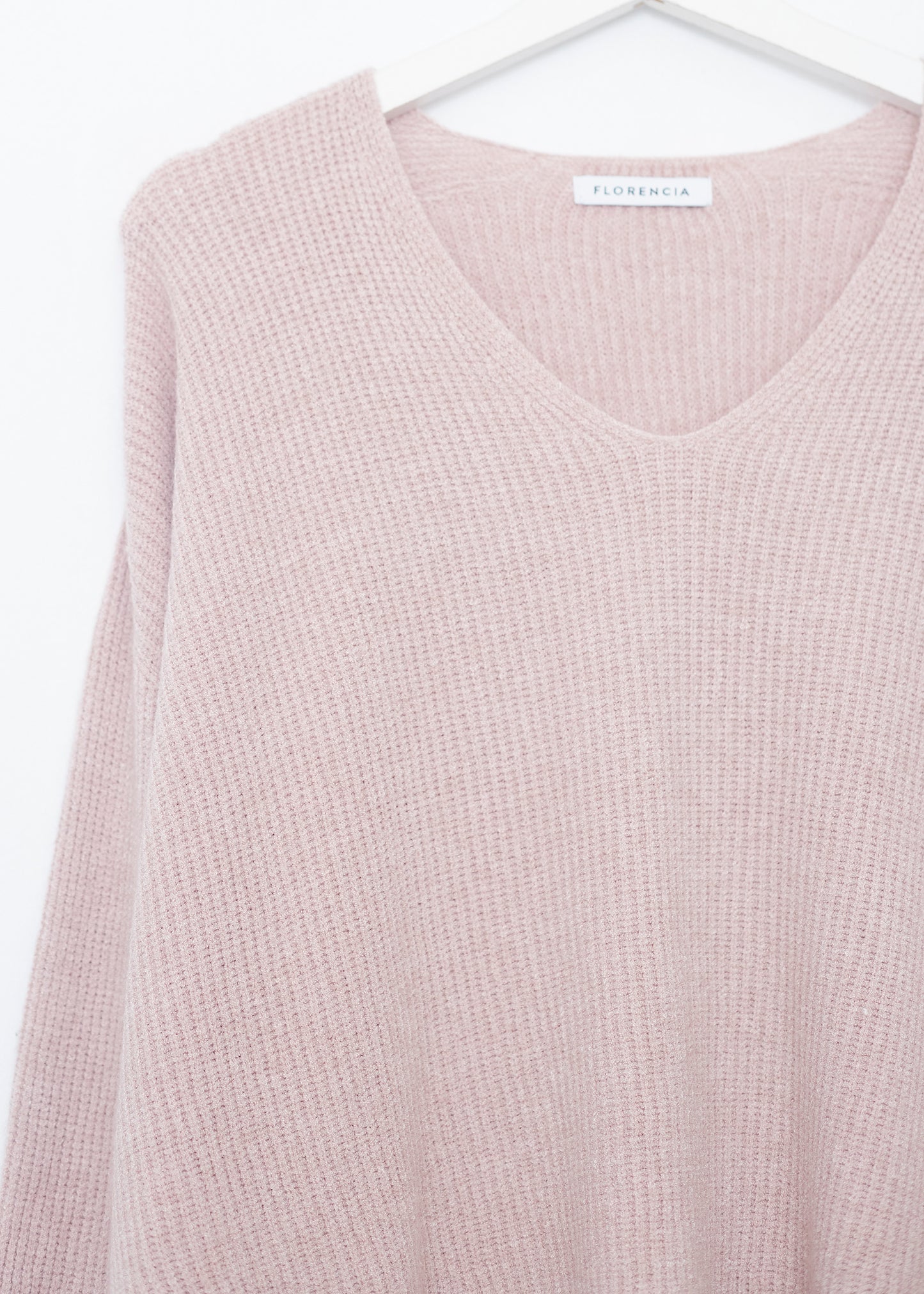 Seamless point-neck sweater