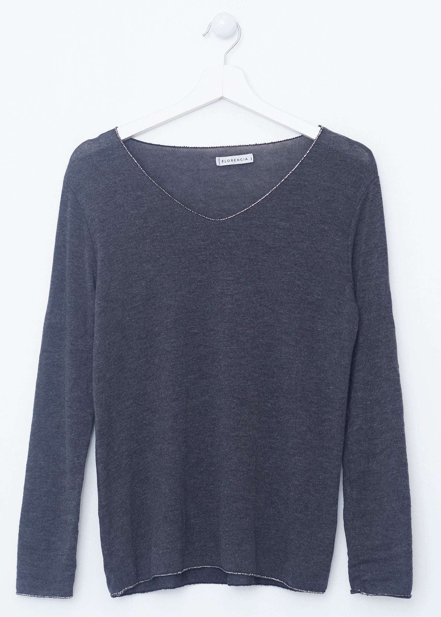 Silver pointed collar t-shirt