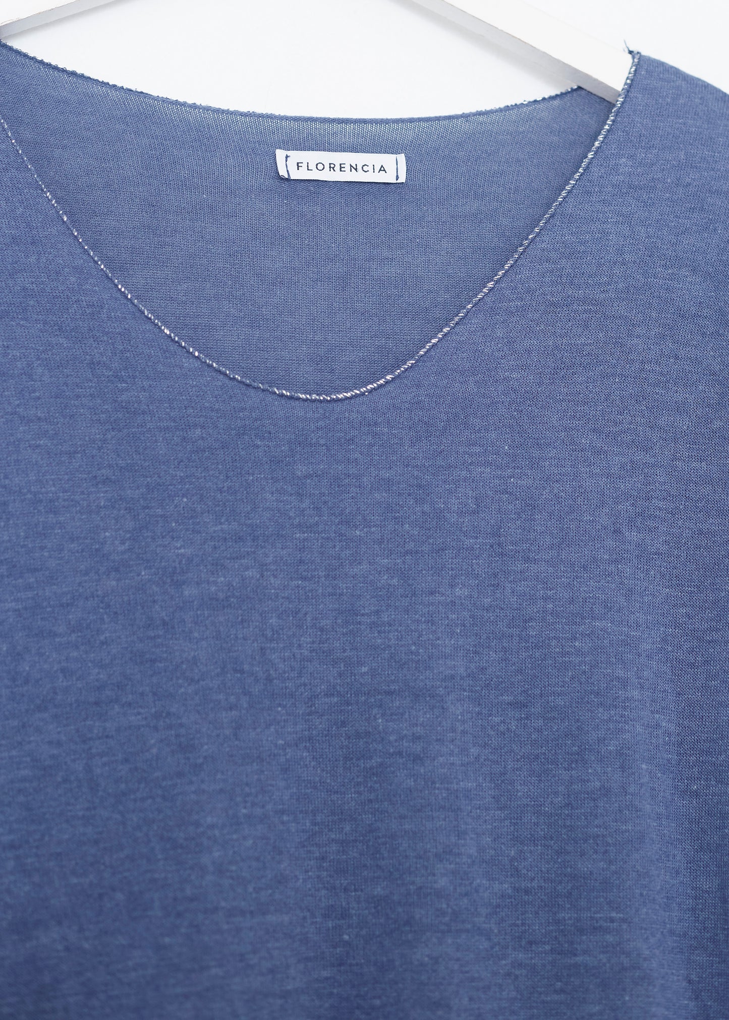 Silver pointed collar t-shirt