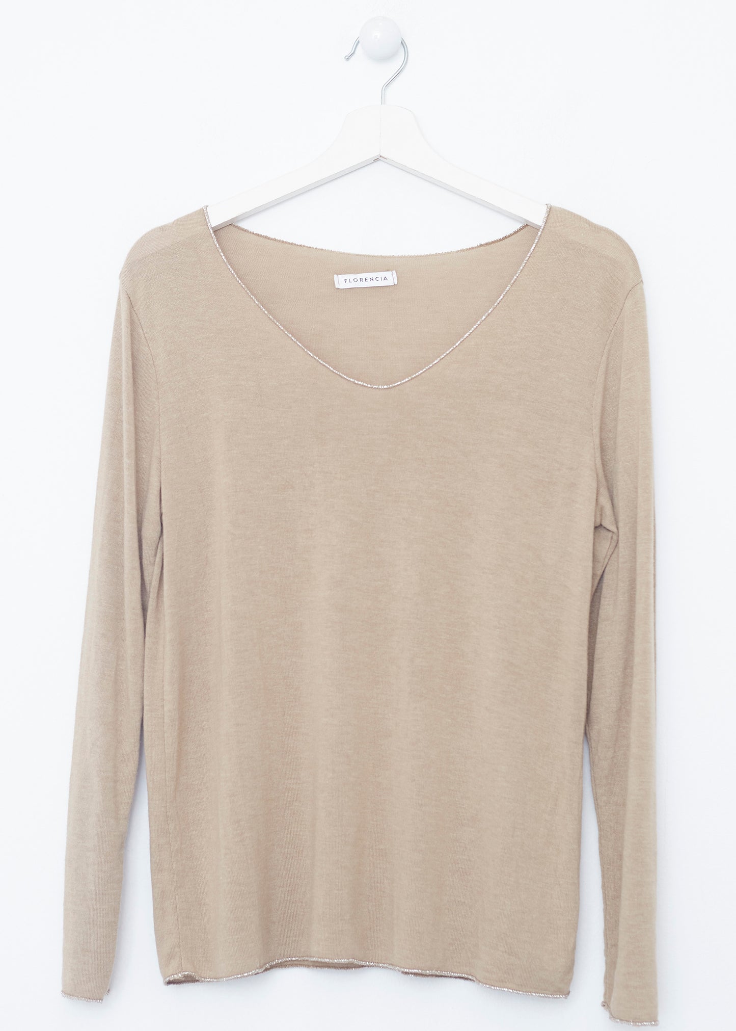 Silver pointed collar t-shirt