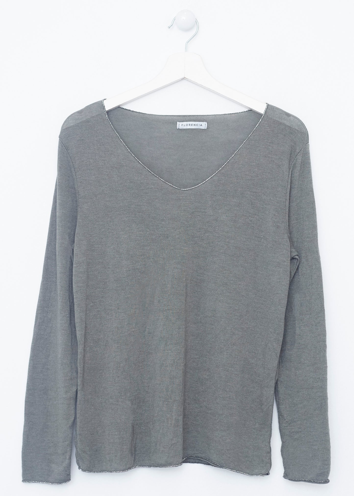 Silver pointed collar t-shirt