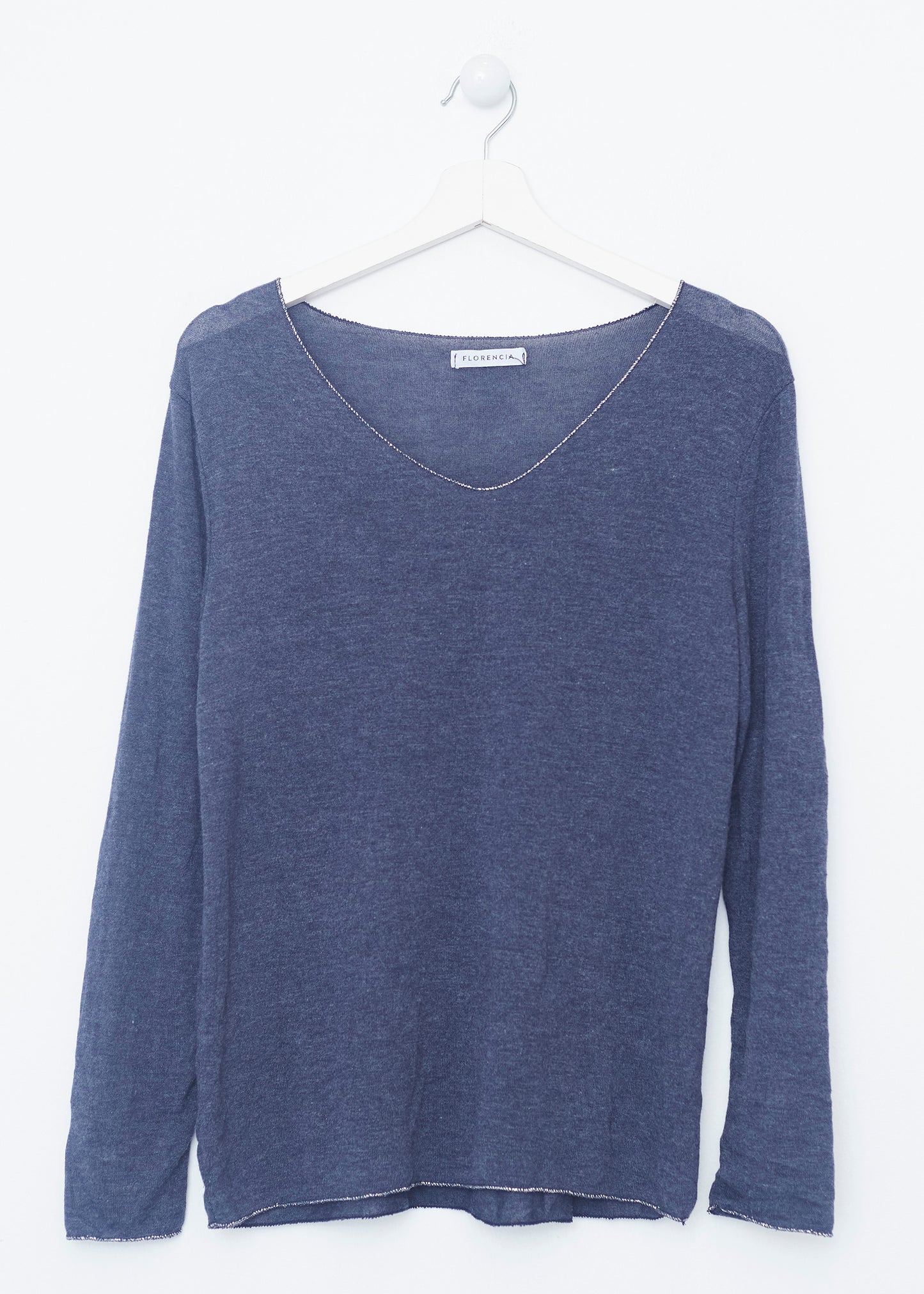 Silver pointed collar t-shirt
