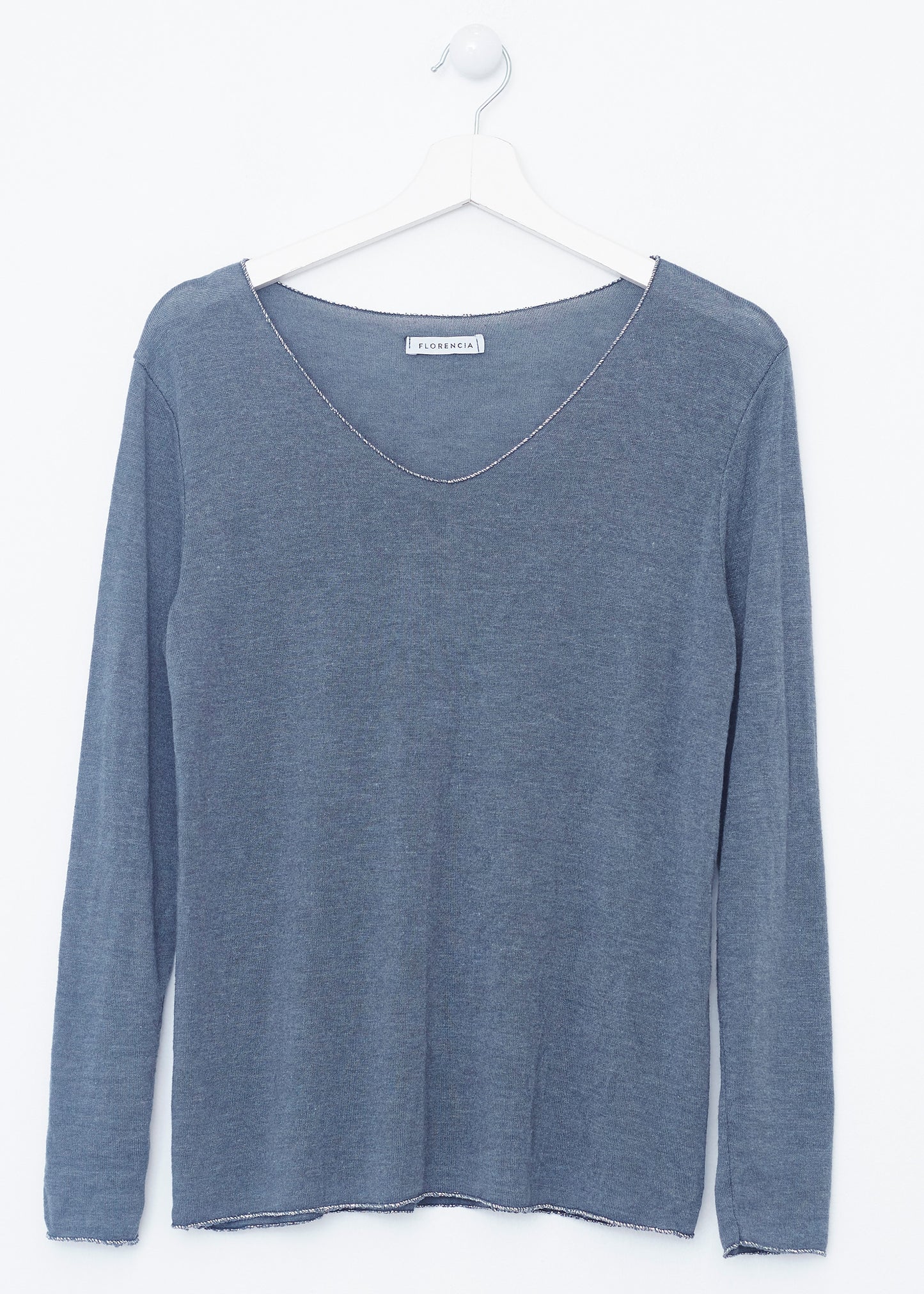 Silver pointed collar t-shirt