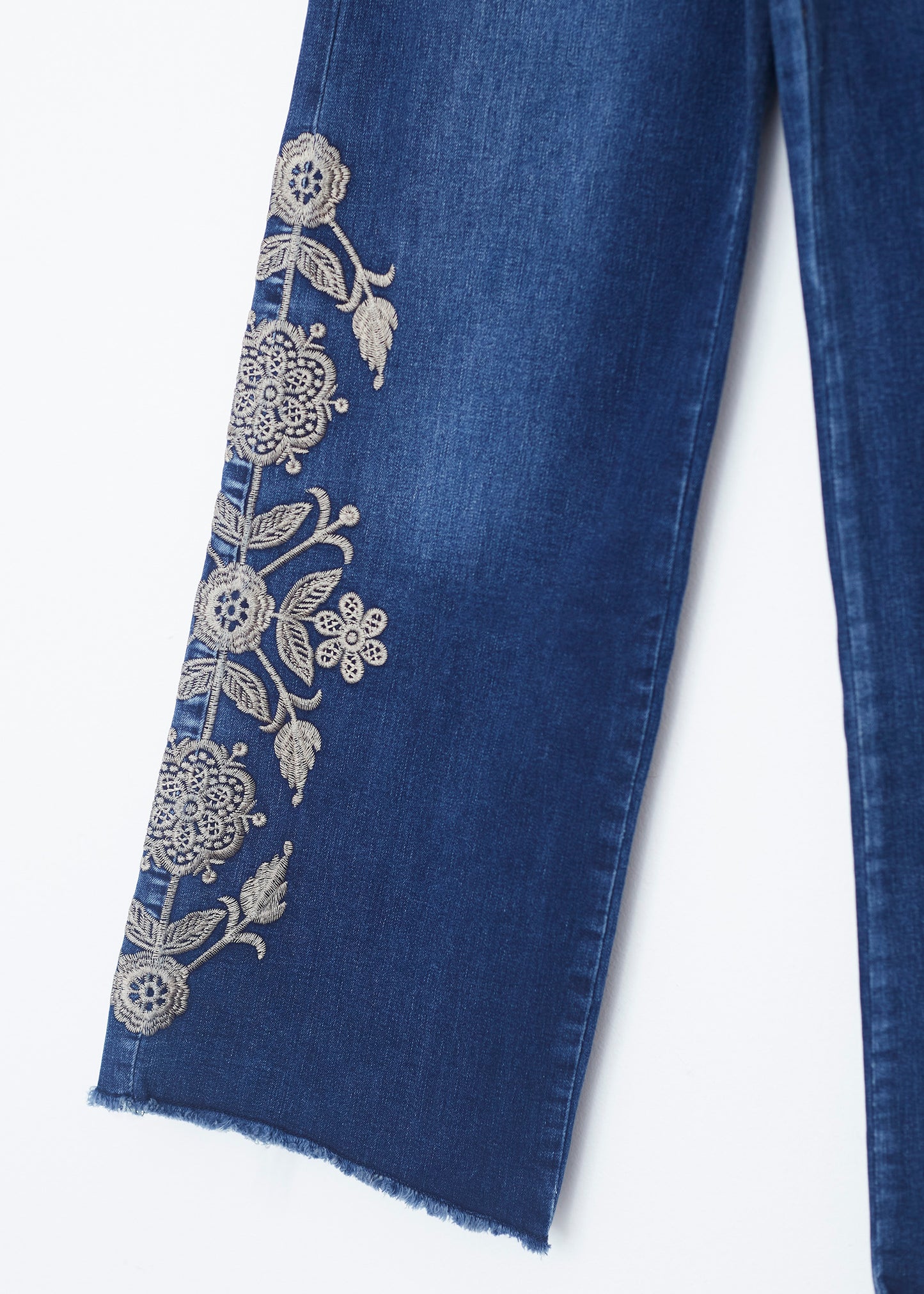 Embroidered wide leg jeans