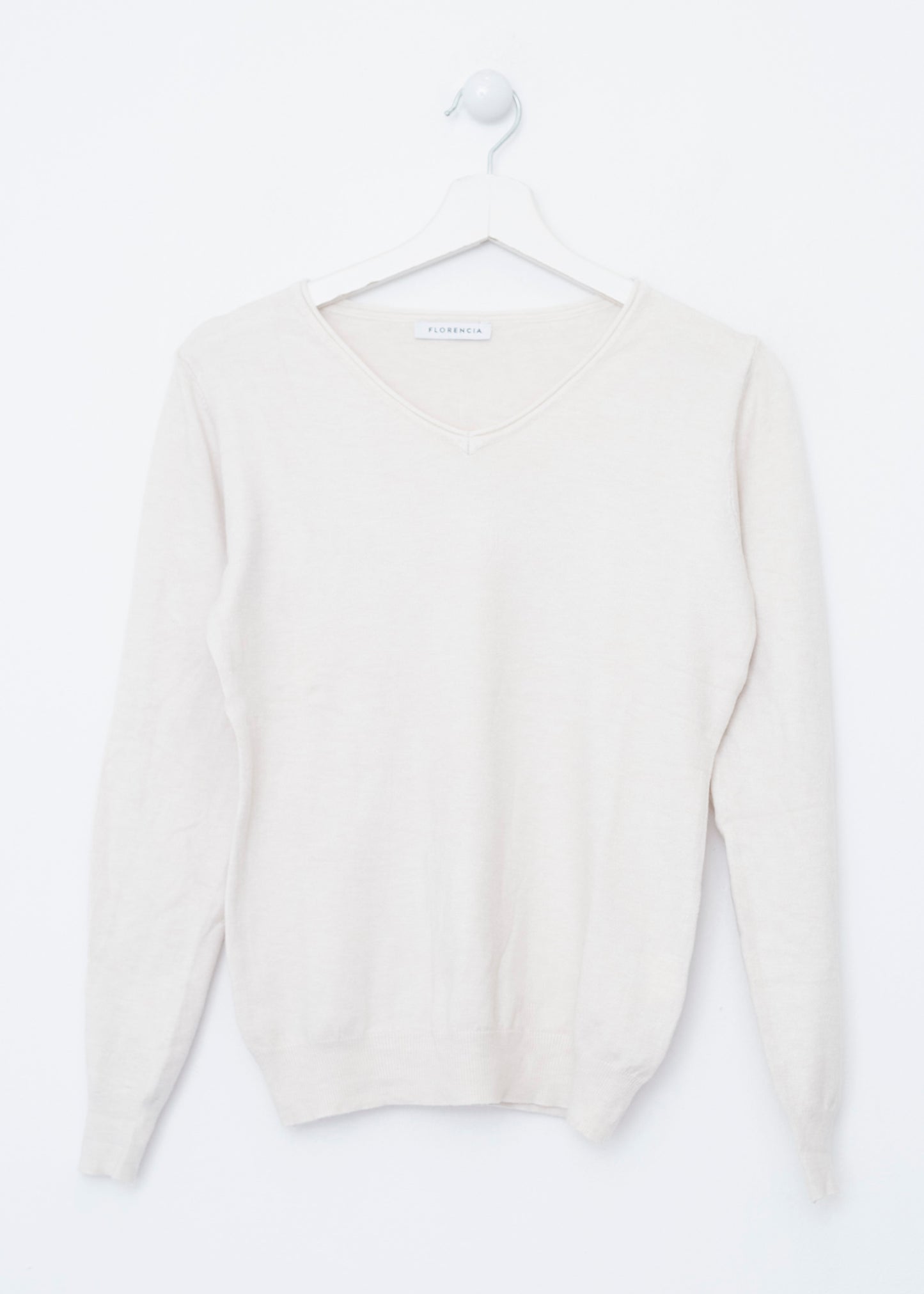 Jersey básico cuello punta