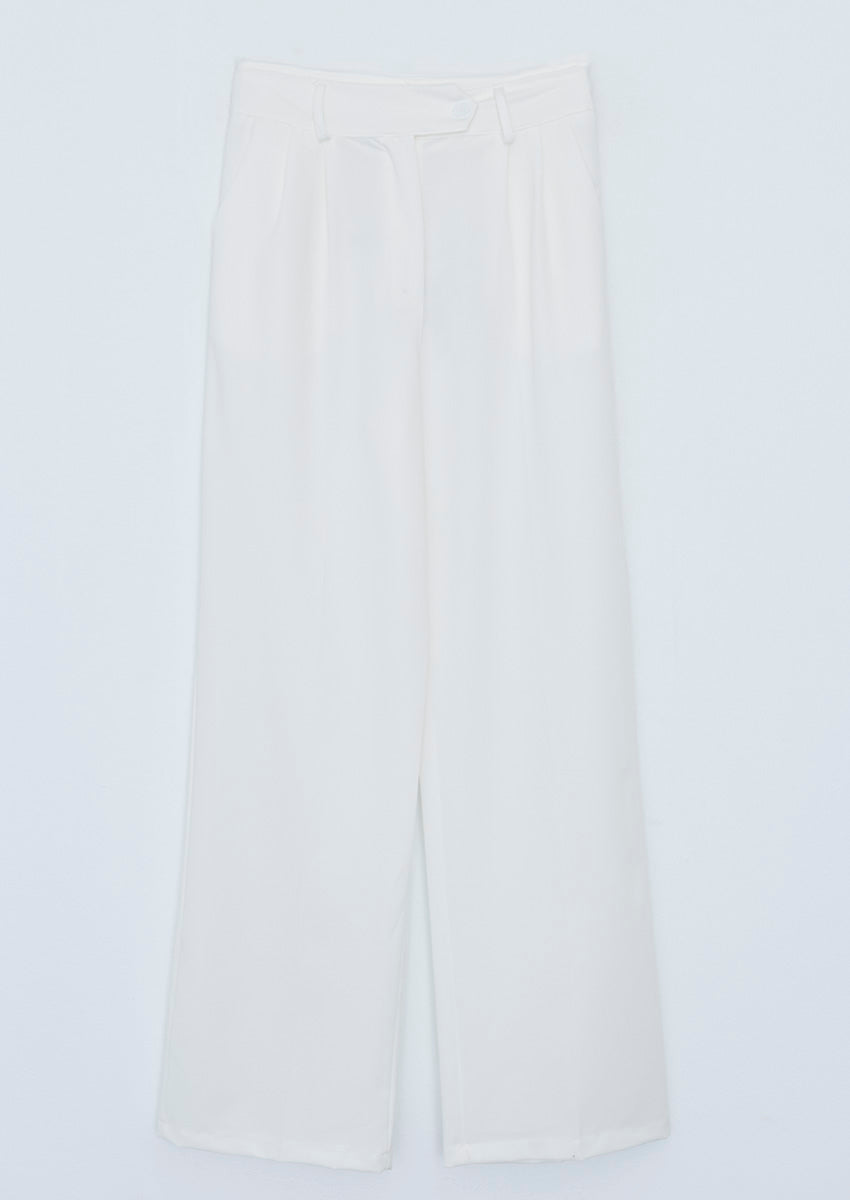Wide pleated trousers