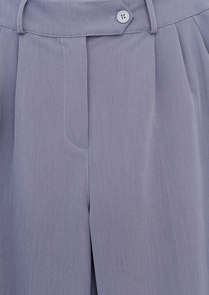 Wide pleated trousers