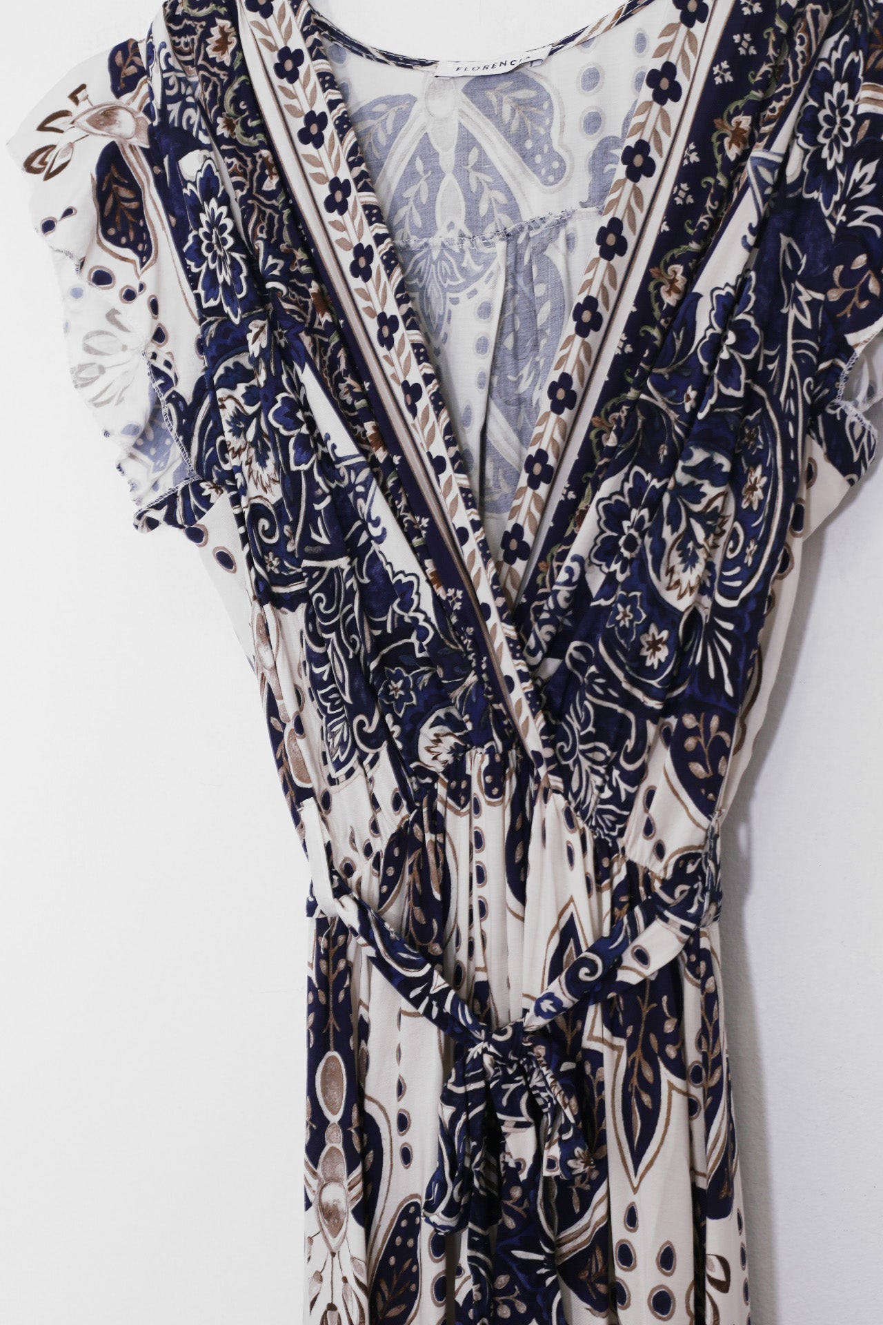 Vestido cruzado estampado