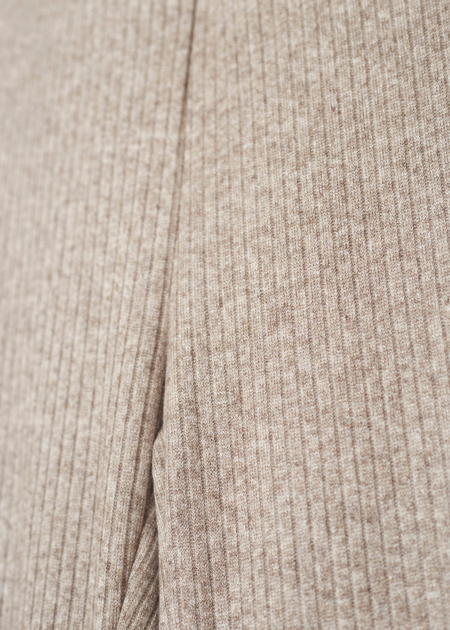 Pantalón flare canalé