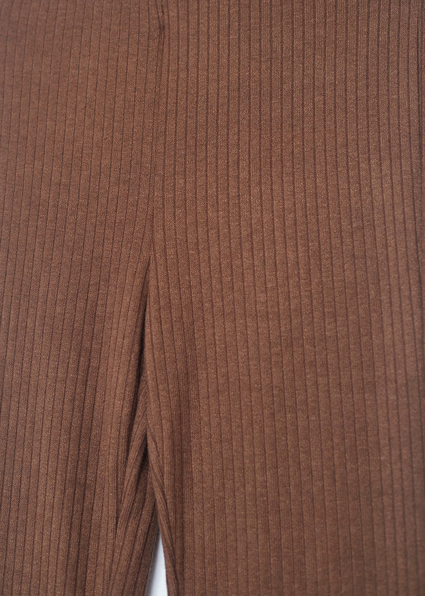Pantalón flare canalé