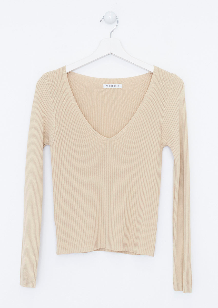 Fitted ribbed sweater