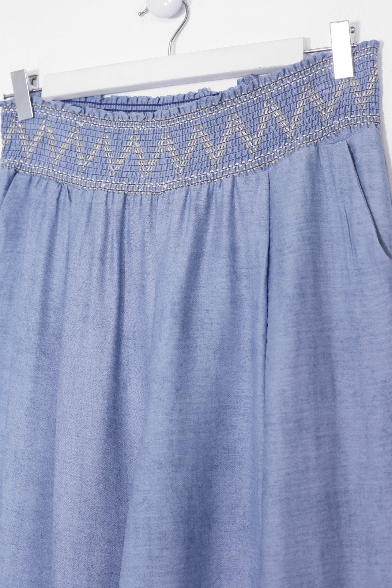 Pantalones Acque bordados
