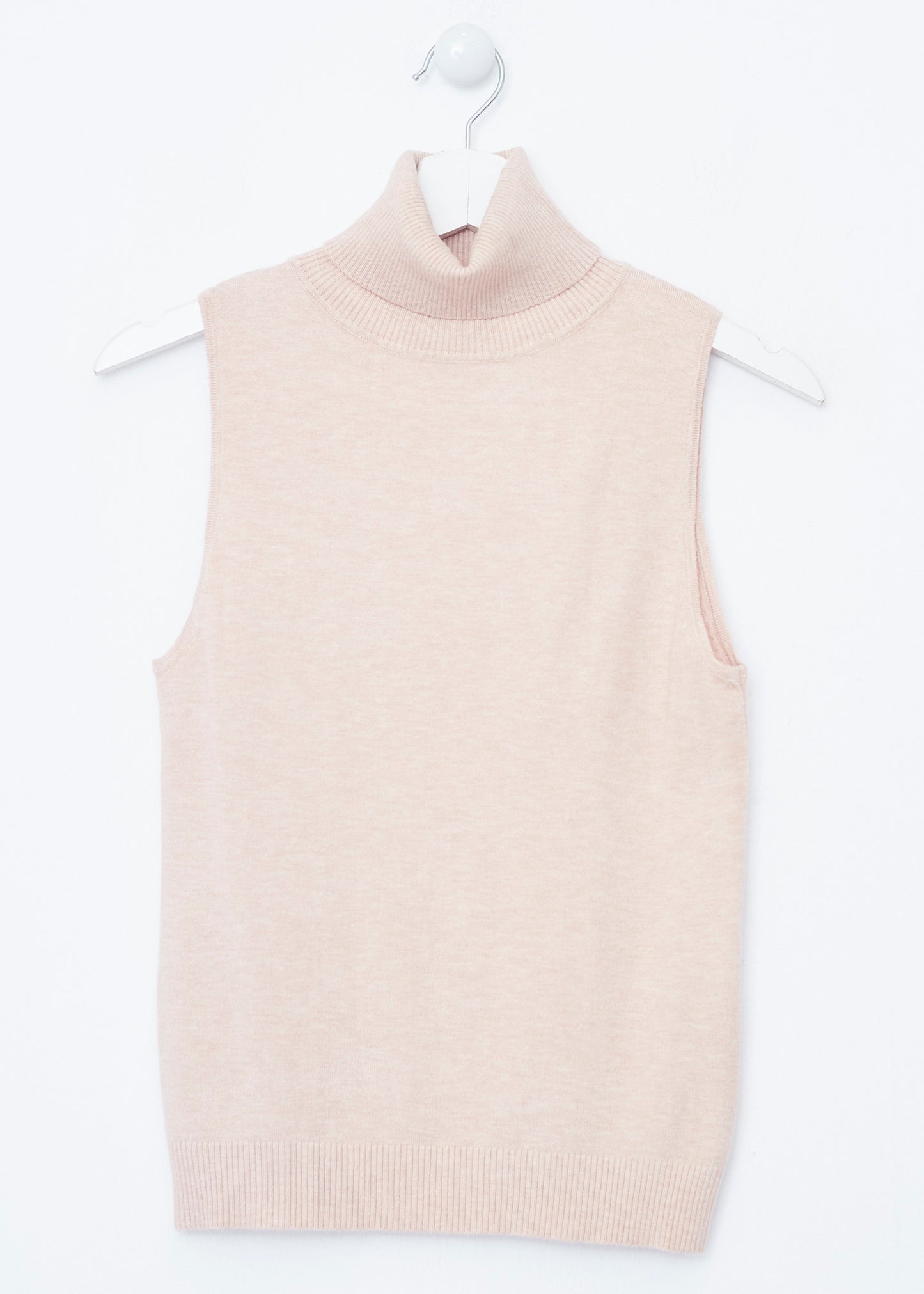 Sleeveless turtleneck sweater