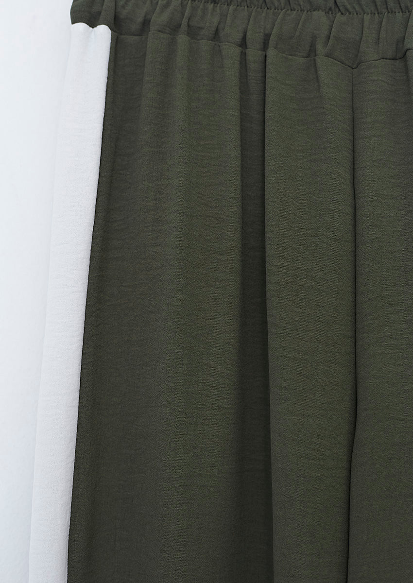 Contrast pants