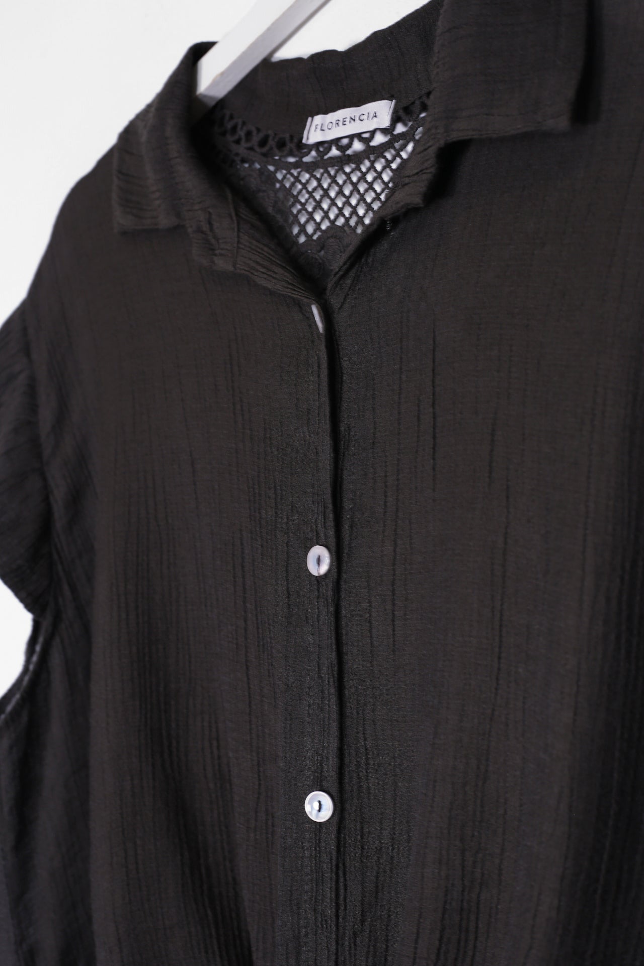 Blusa bambula guipur