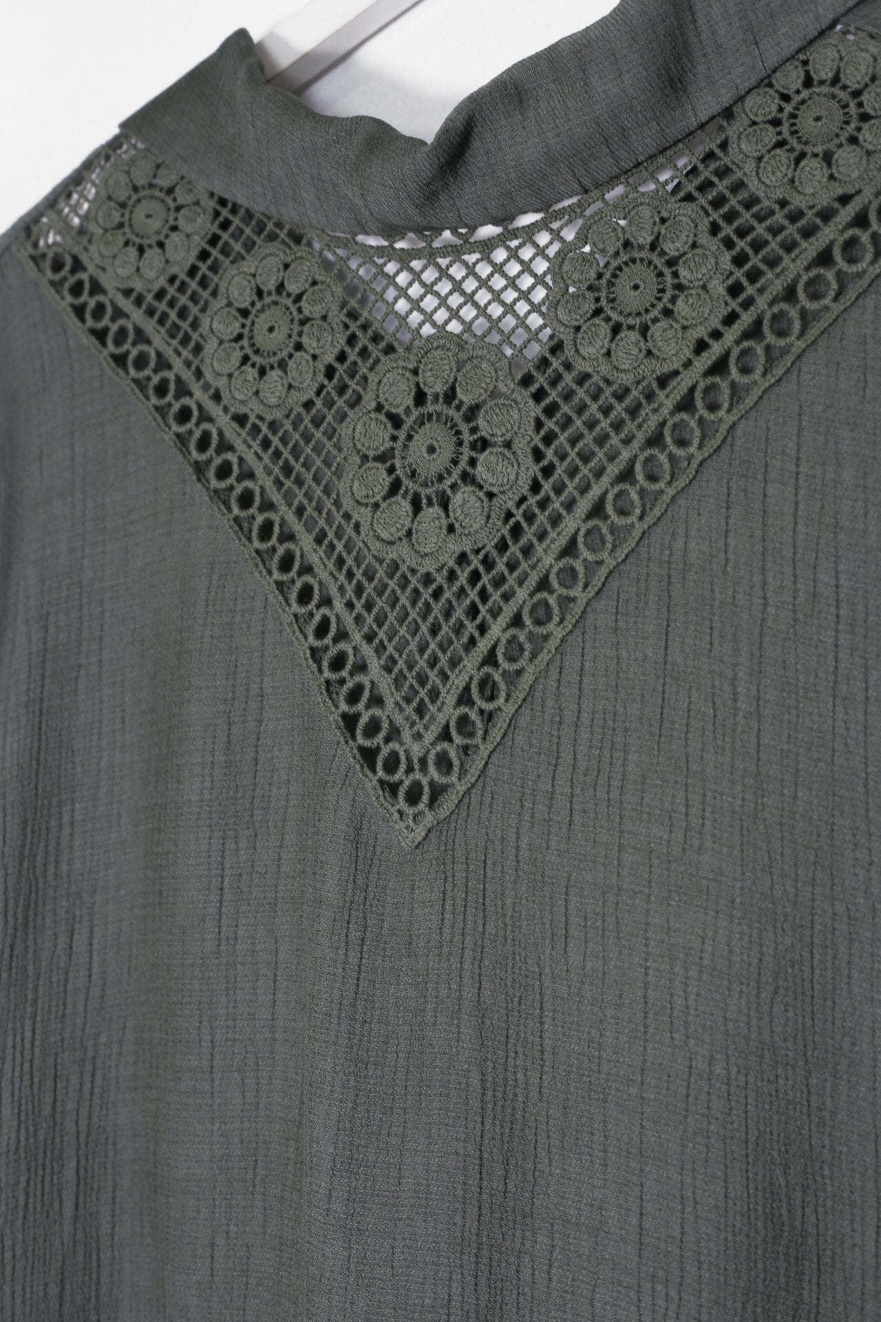 Blusa bambula guipur