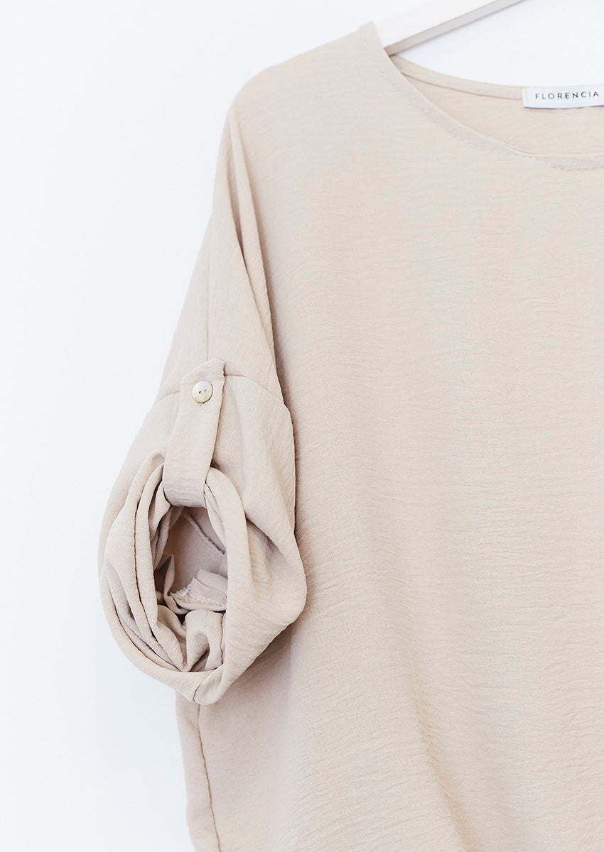 Flowy knotted blouse
