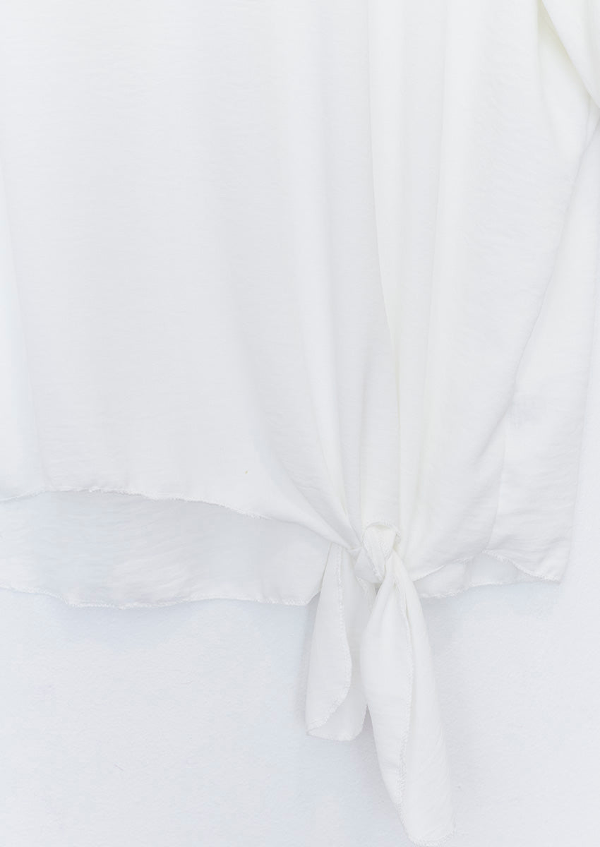 Flowy knotted blouse