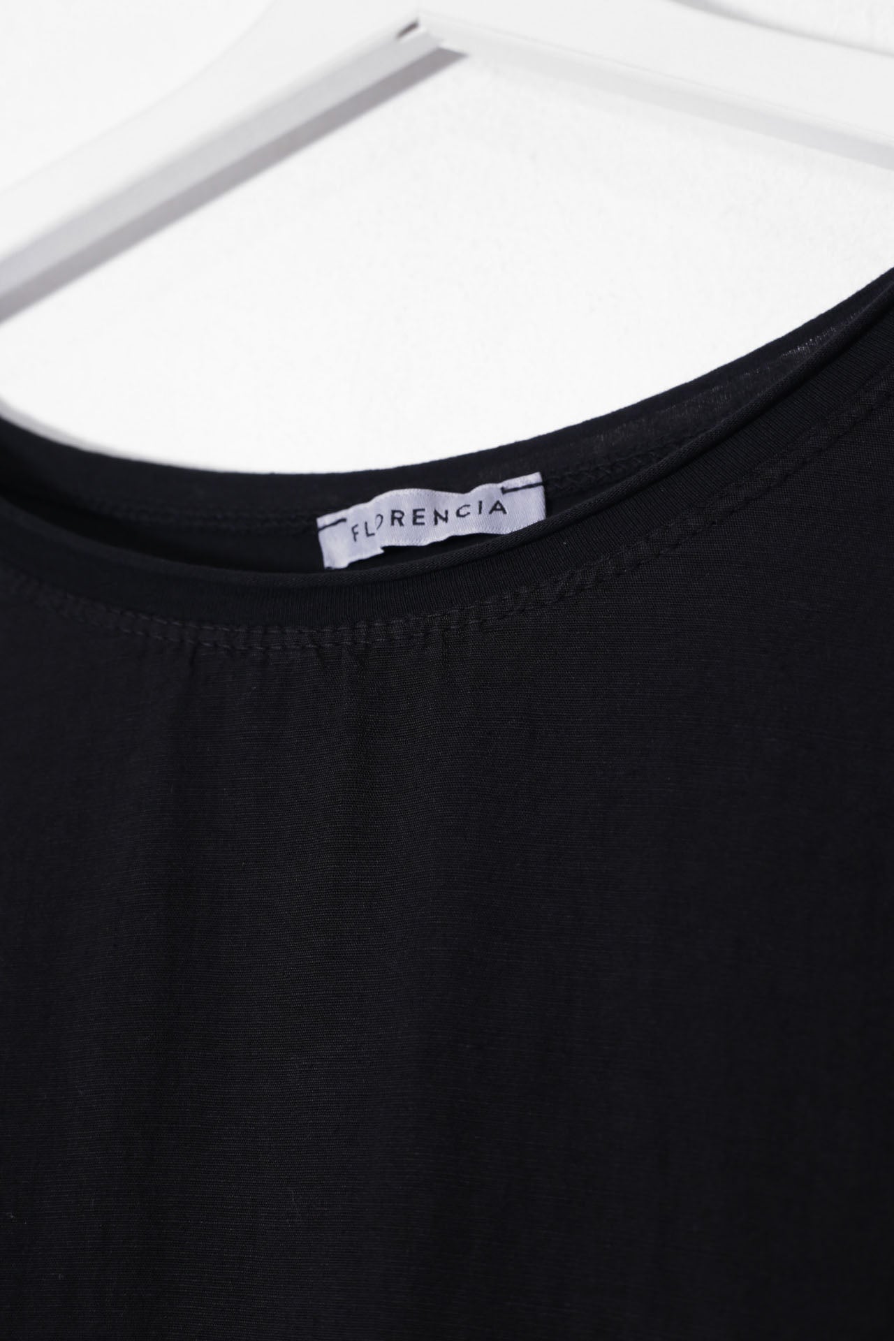 Camiseta bimateria nudo