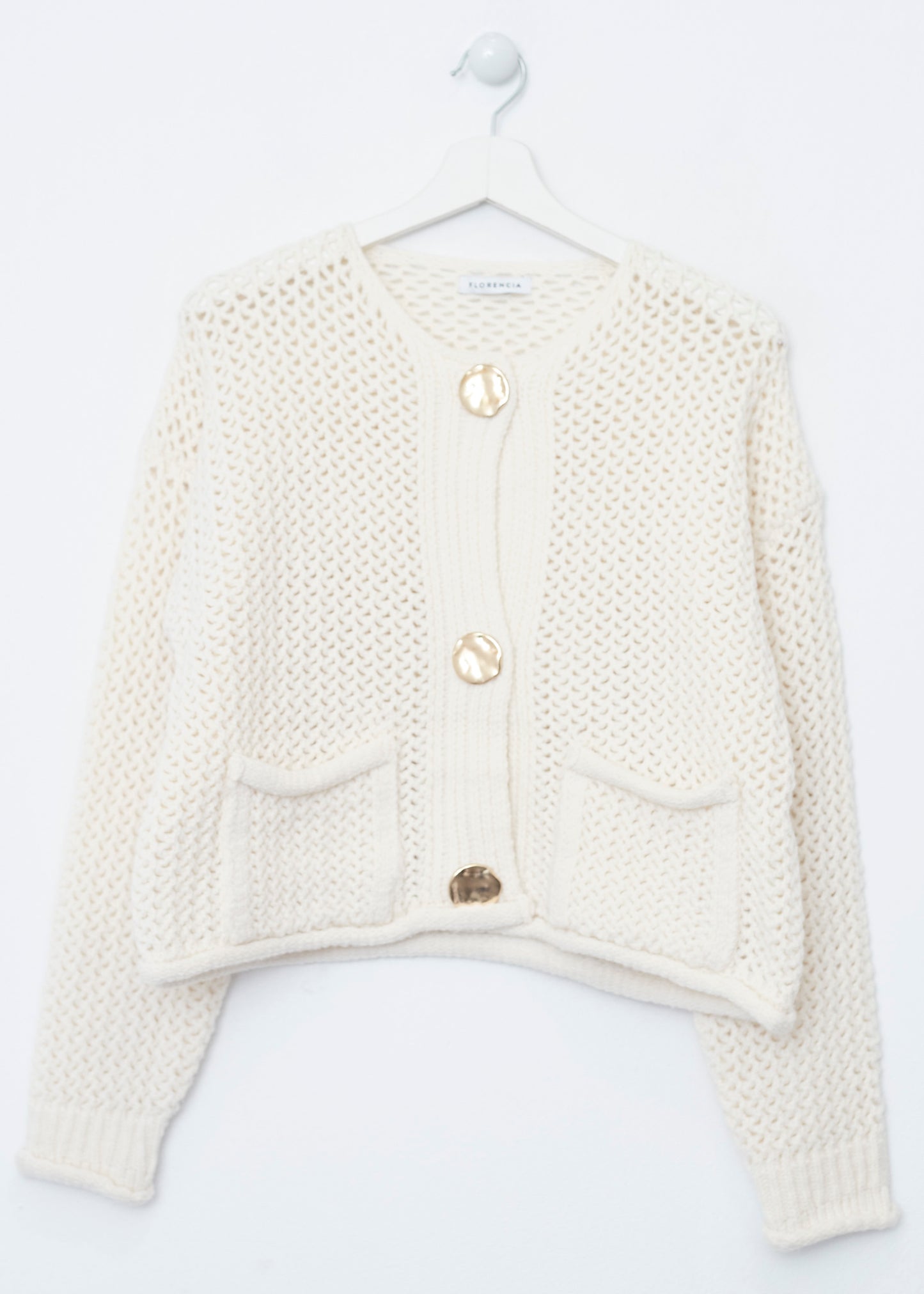 Short cardigan with pockets