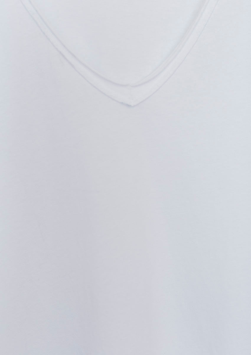 V-neck cotton t-shirt