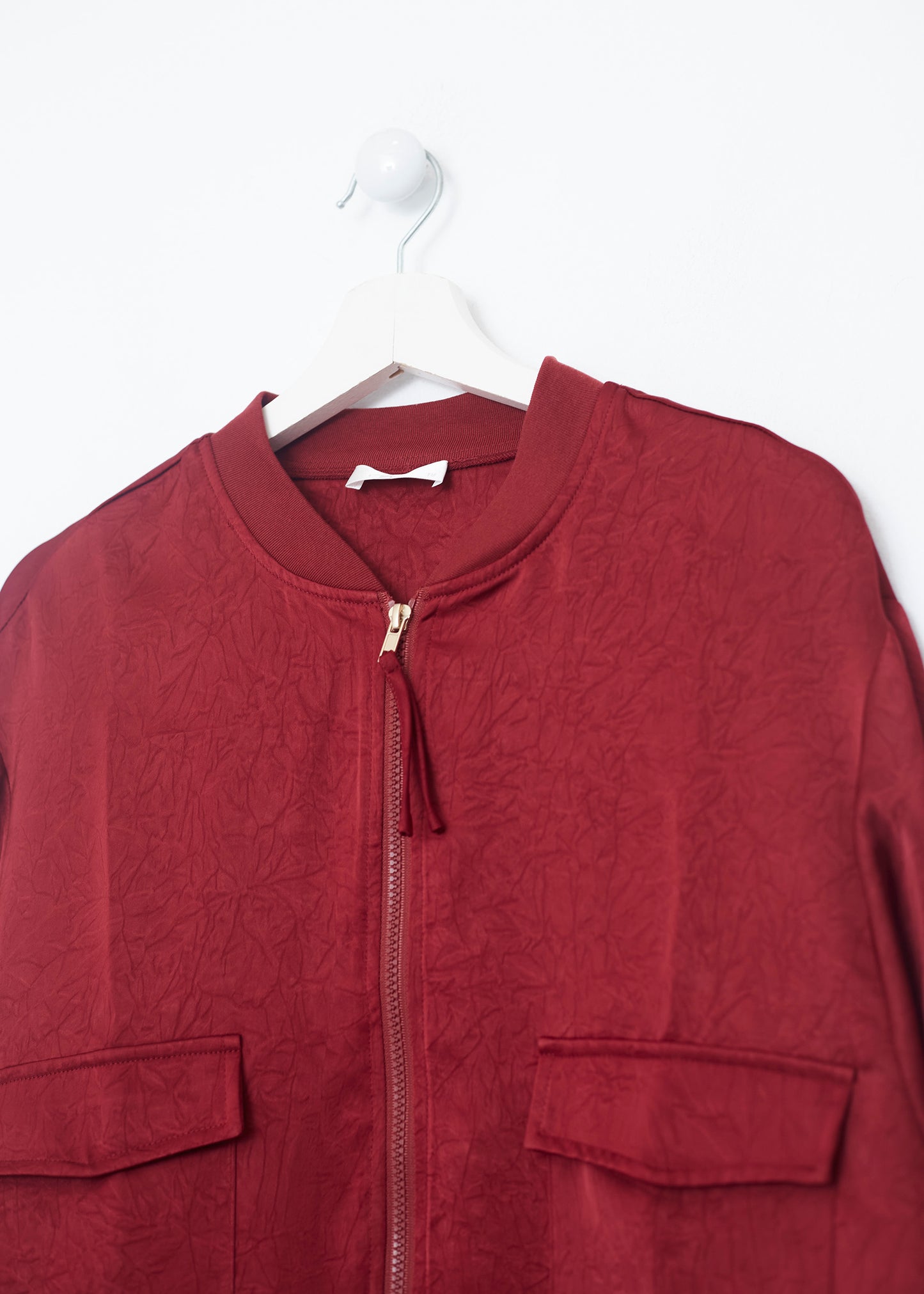 Plain bomber