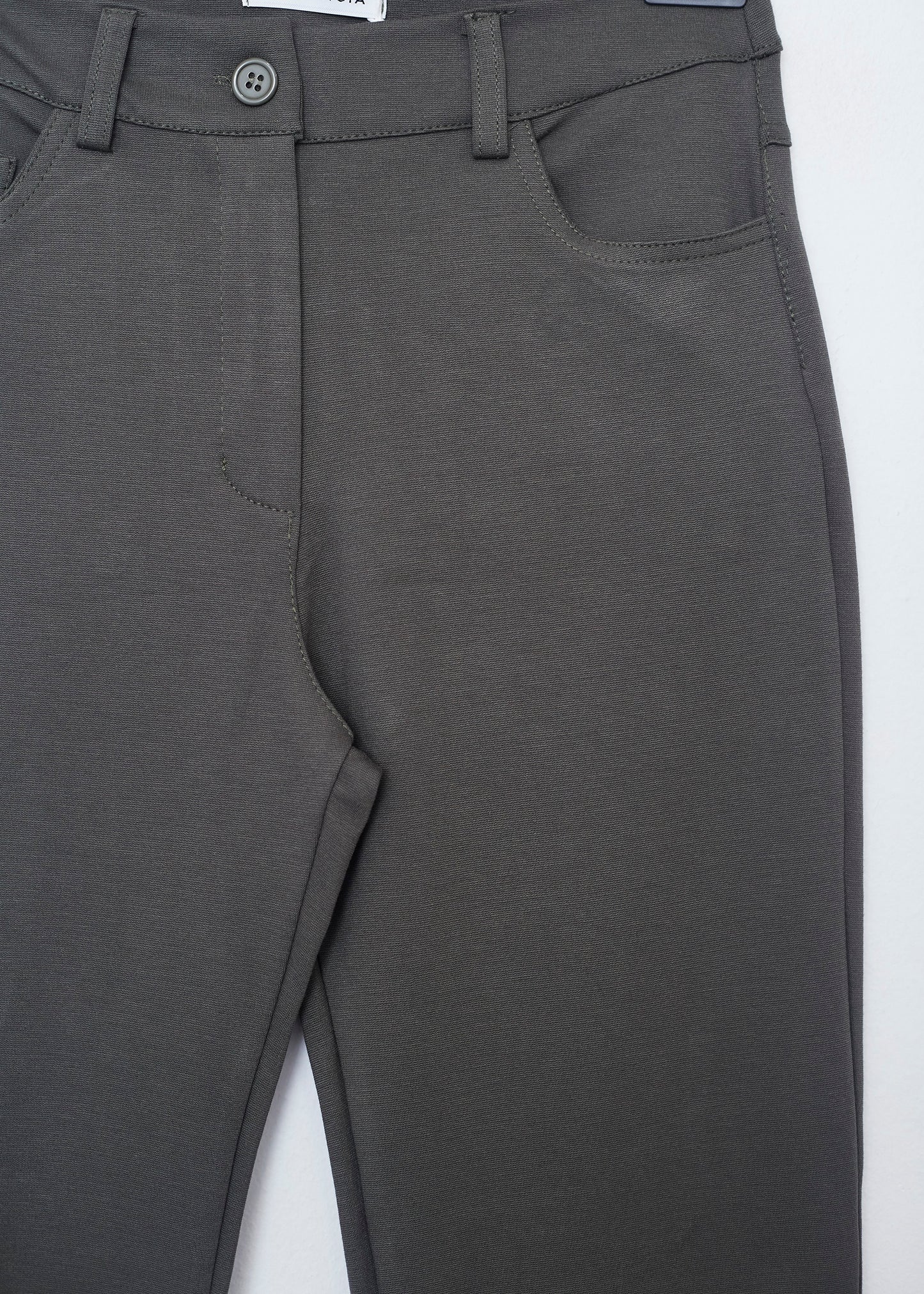 Pantalón básico