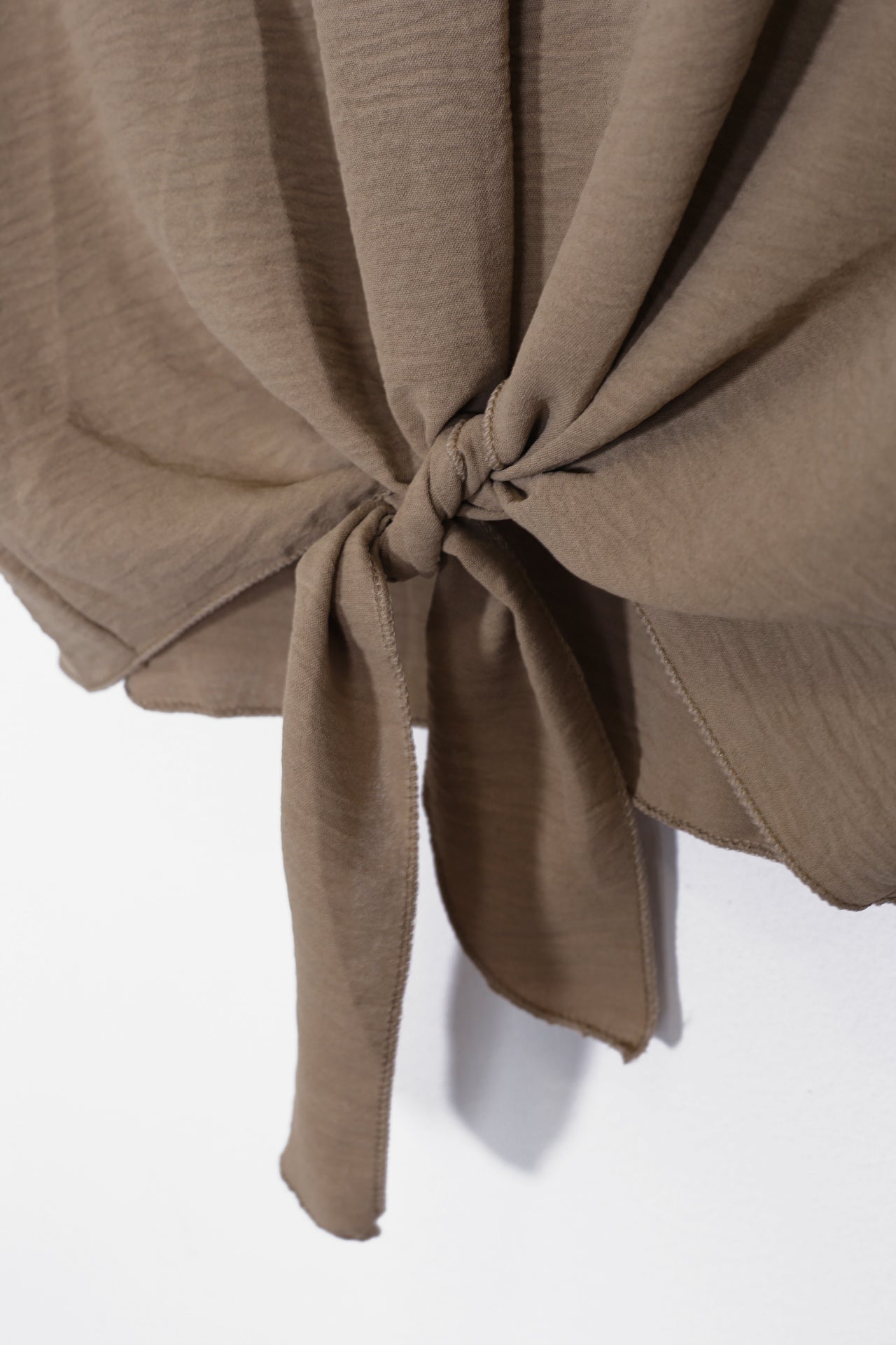 Blusa fluida nudo