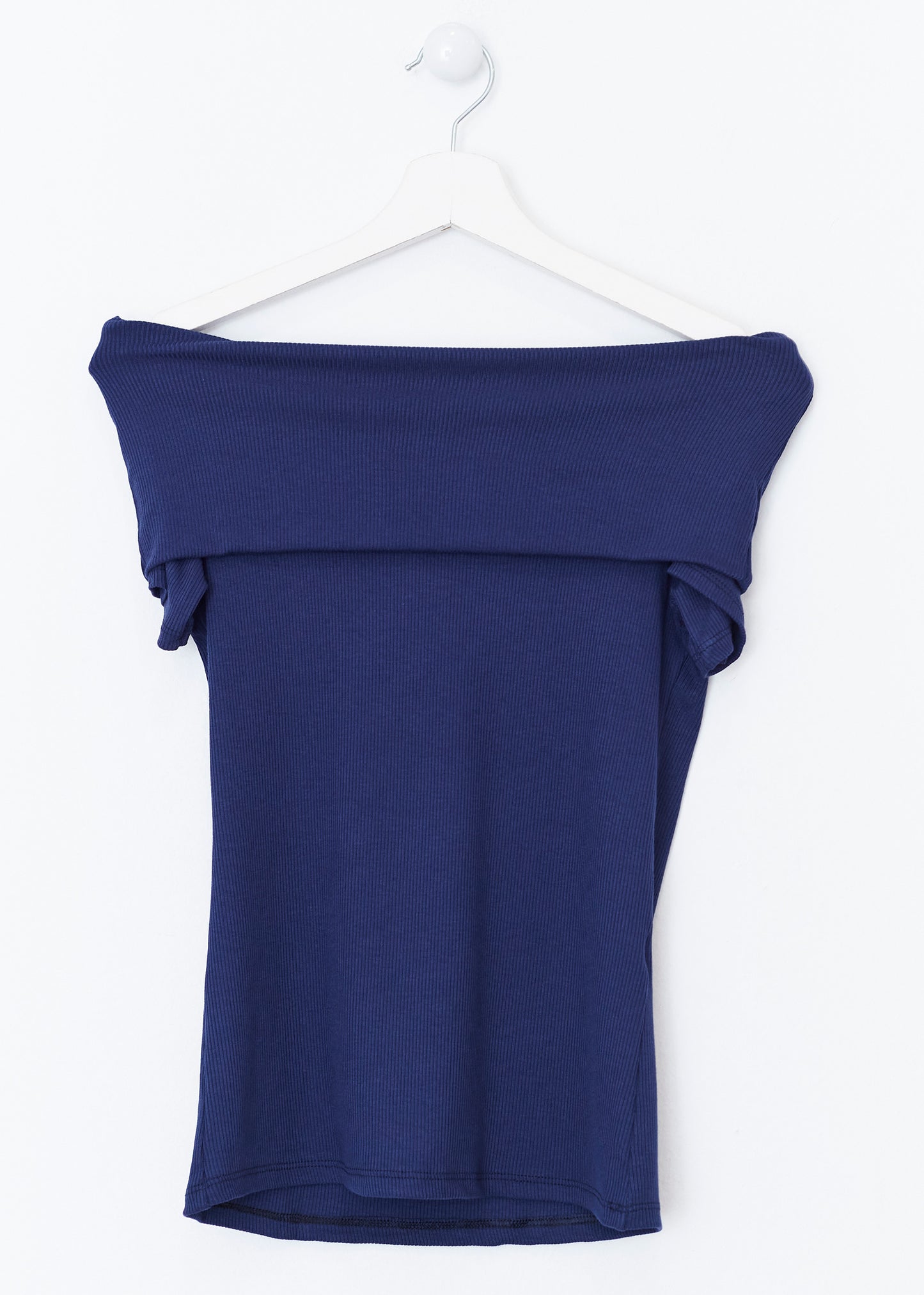 Off shoulder T-shirt