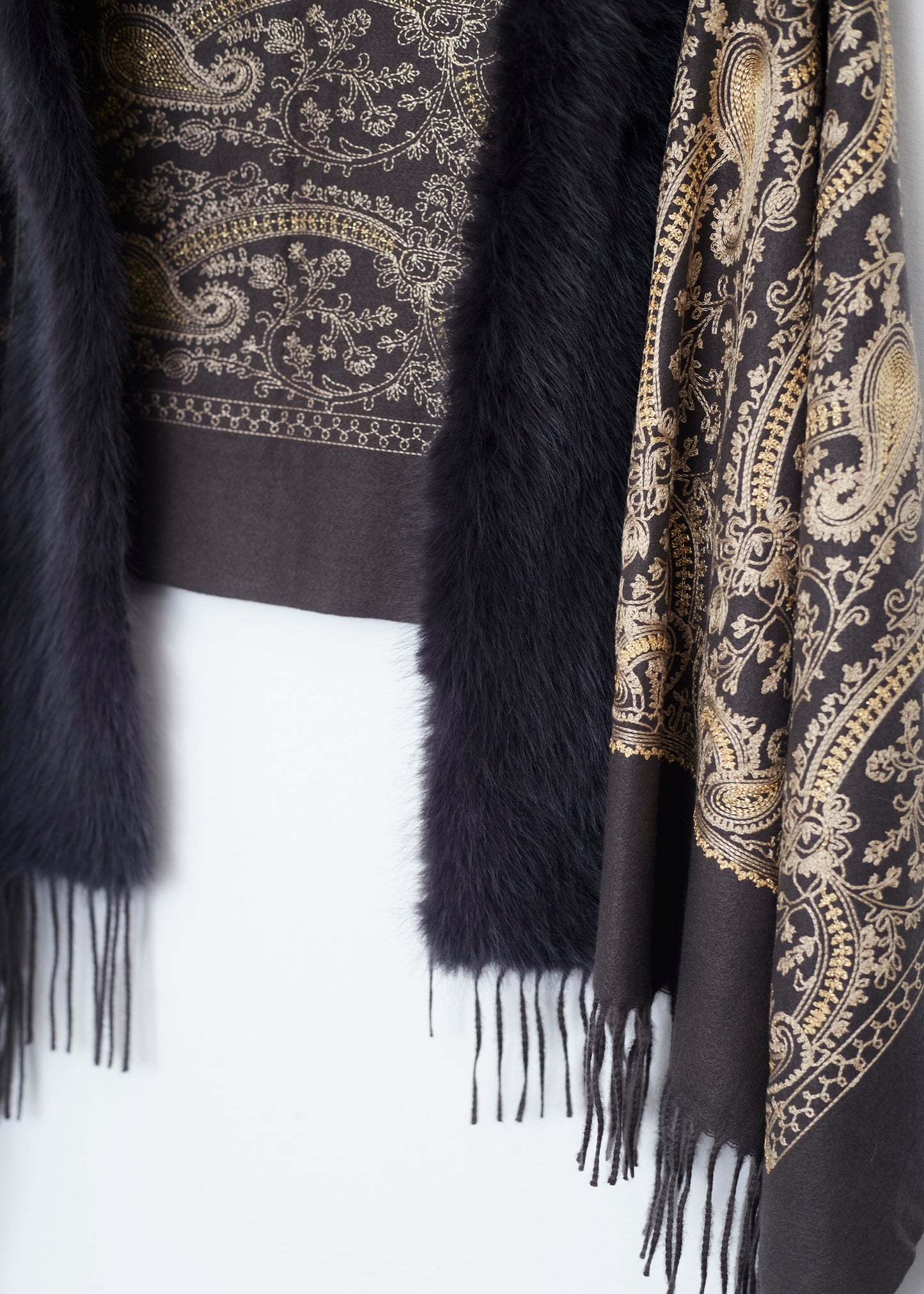 Embroidered shawl with fur effect