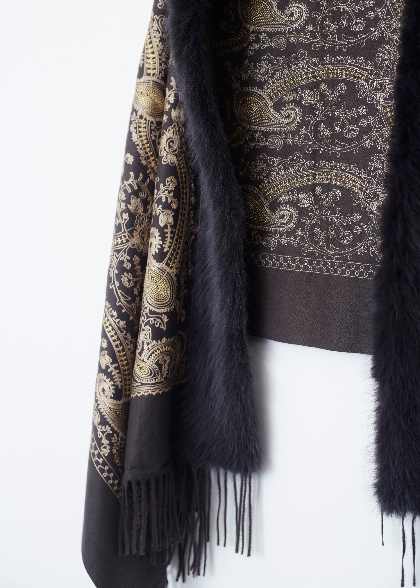 Embroidered shawl with fur effect