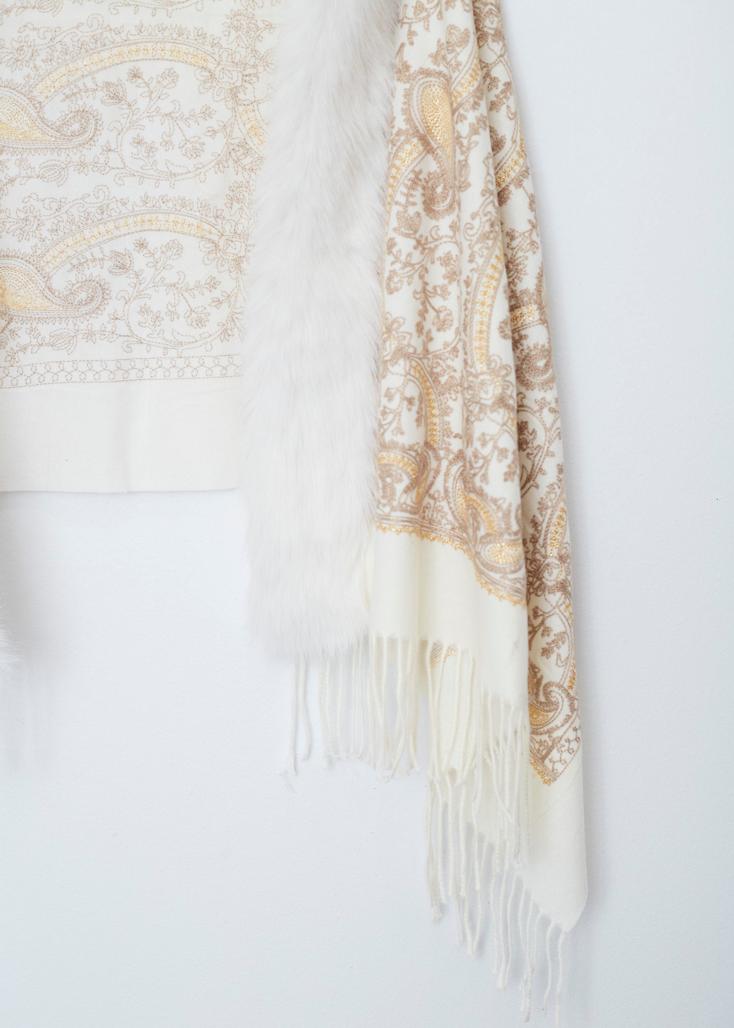 Embroidered shawl with fur effect