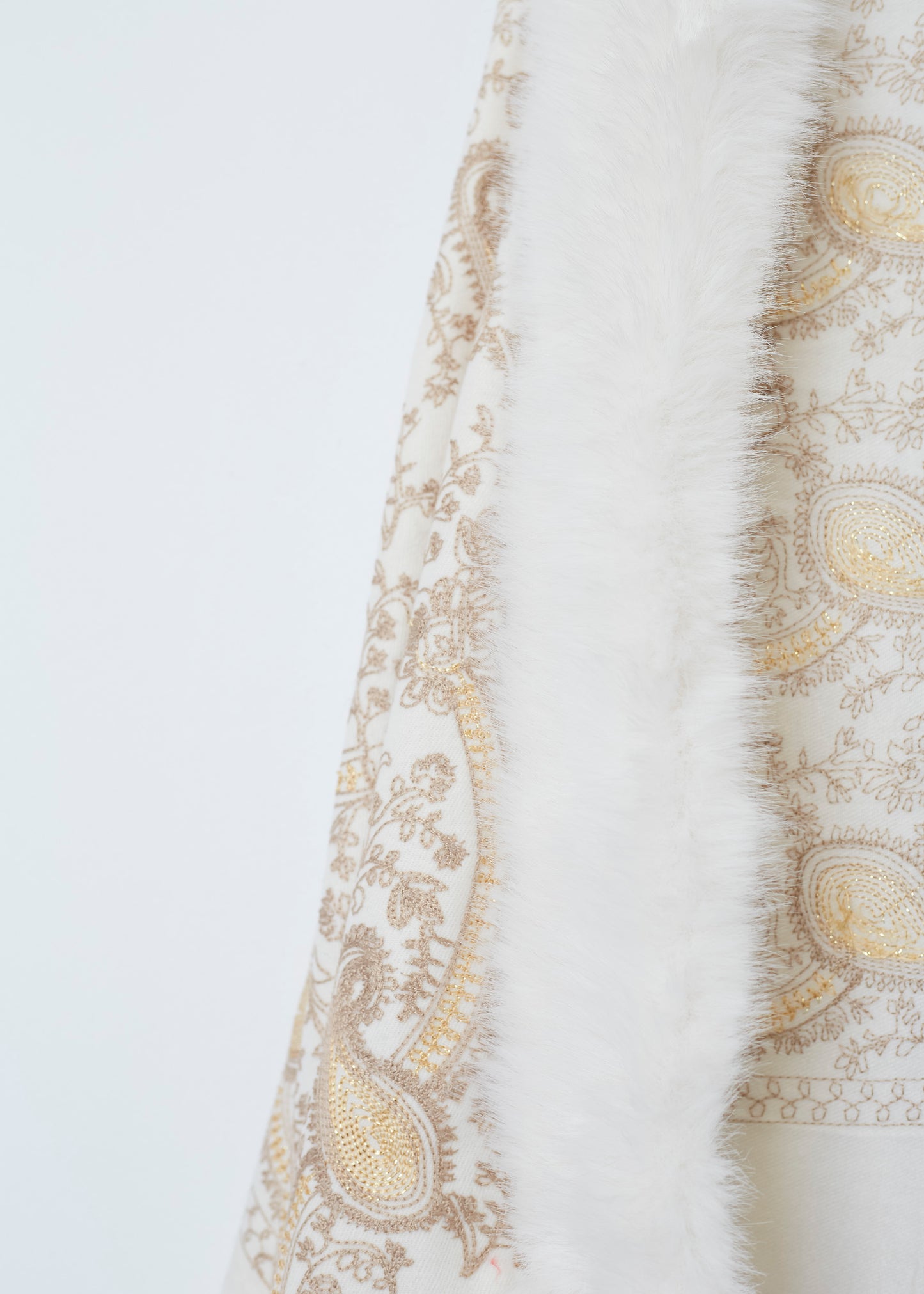 Embroidered shawl with fur effect