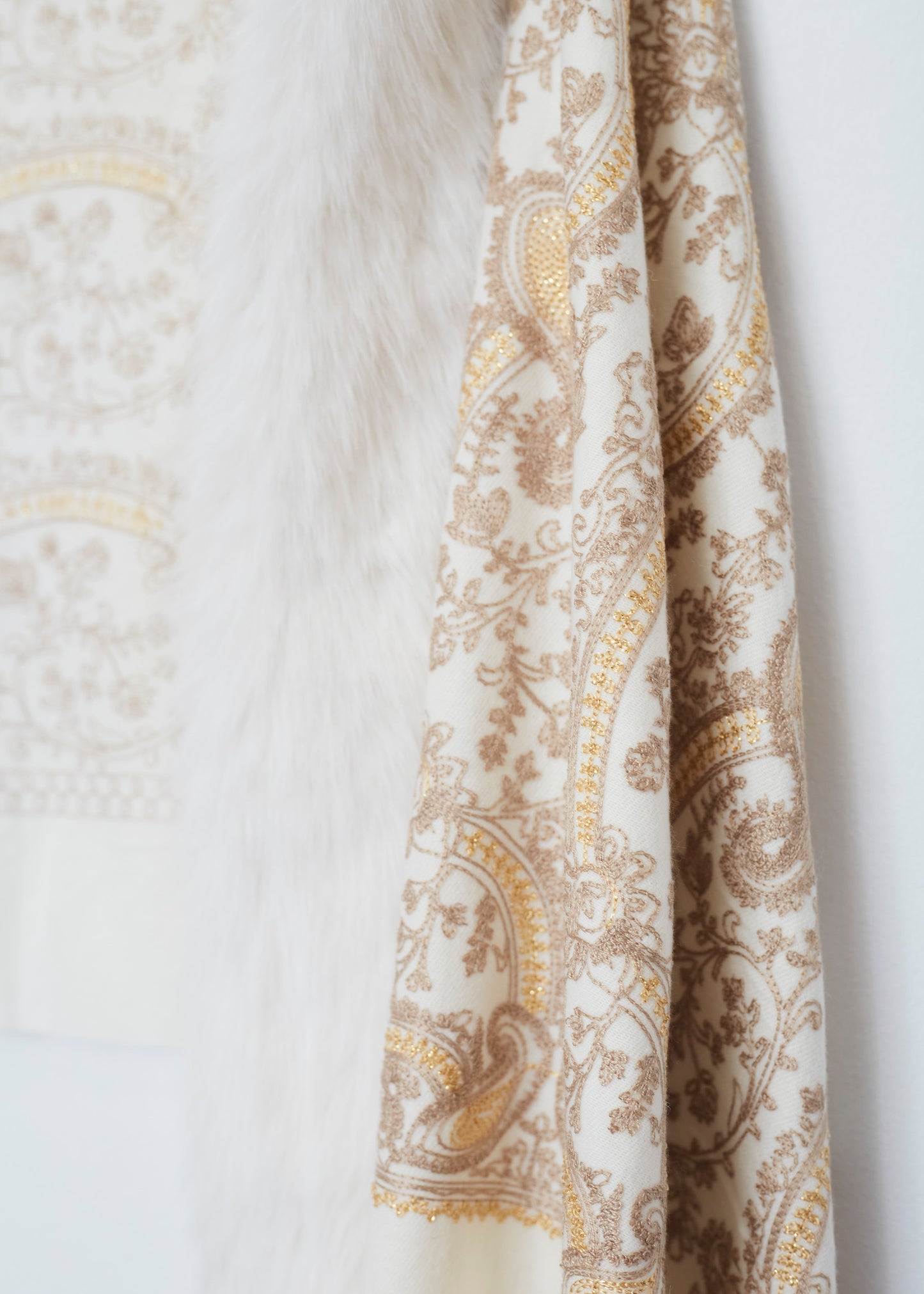 Embroidered shawl with fur effect