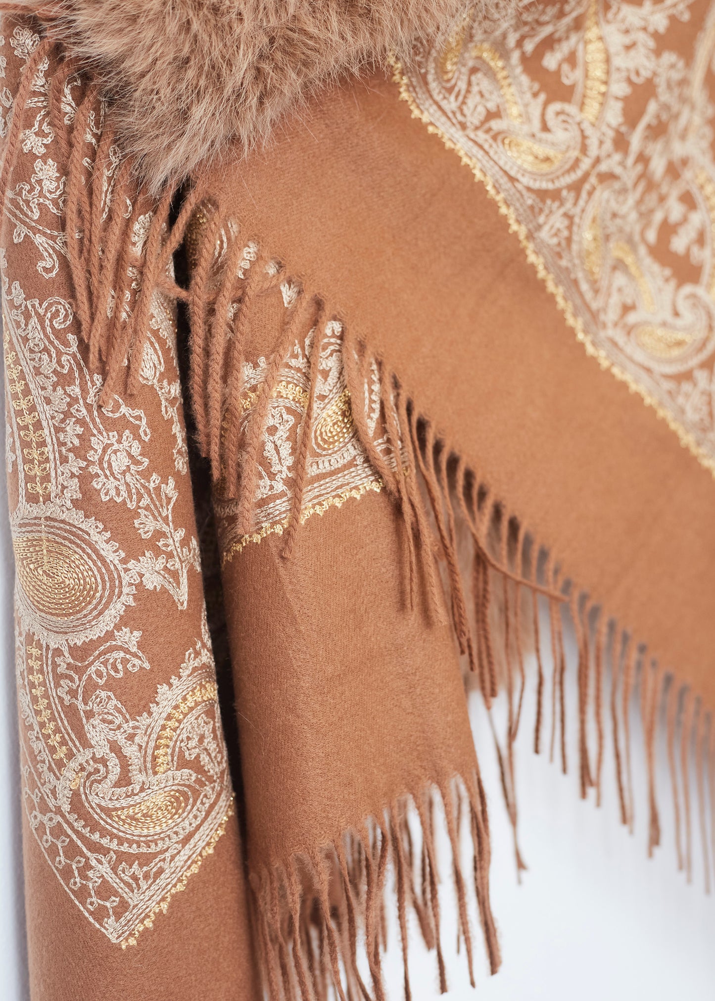 Embroidered shawl with fur effect