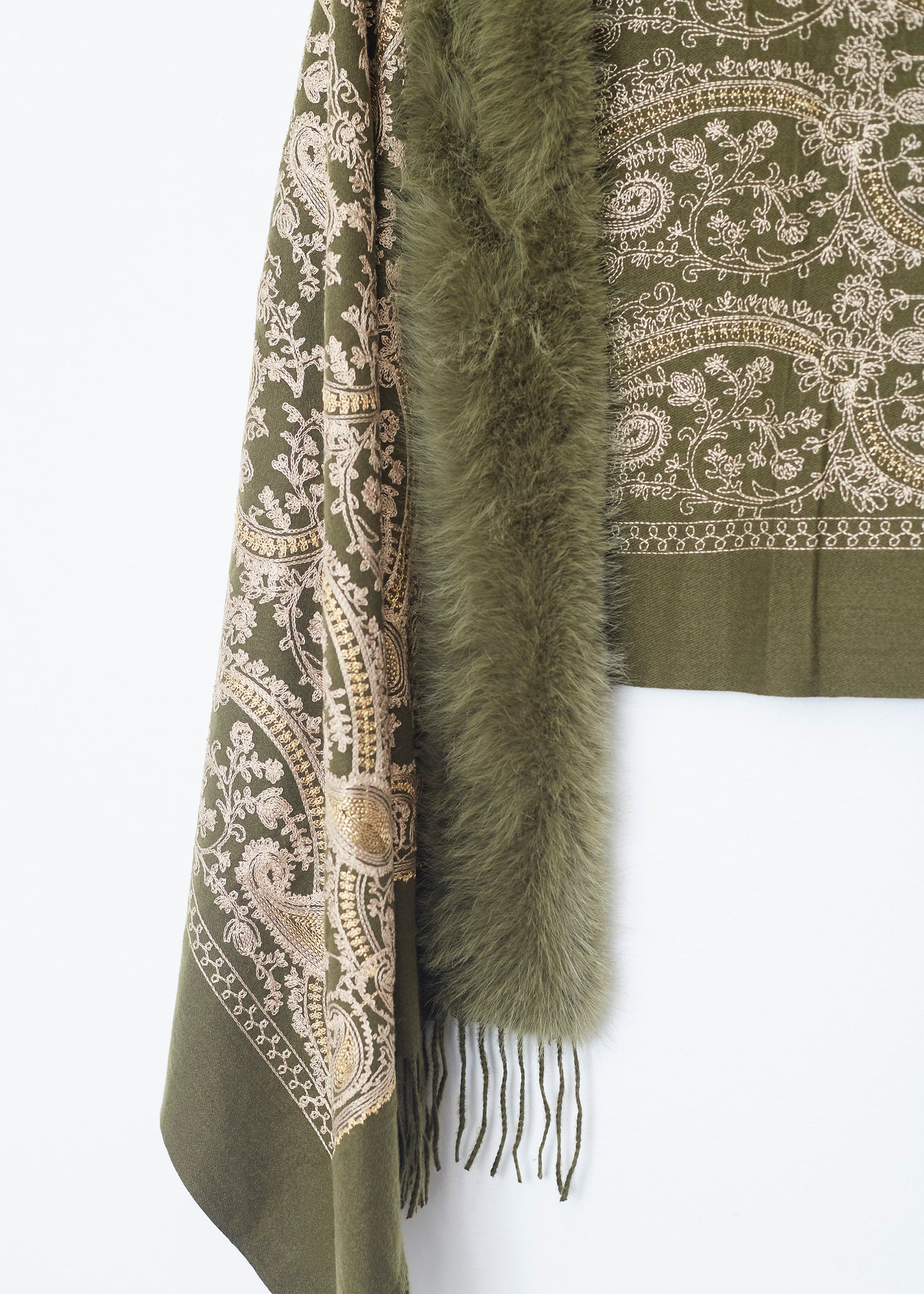 Embroidered shawl with fur effect