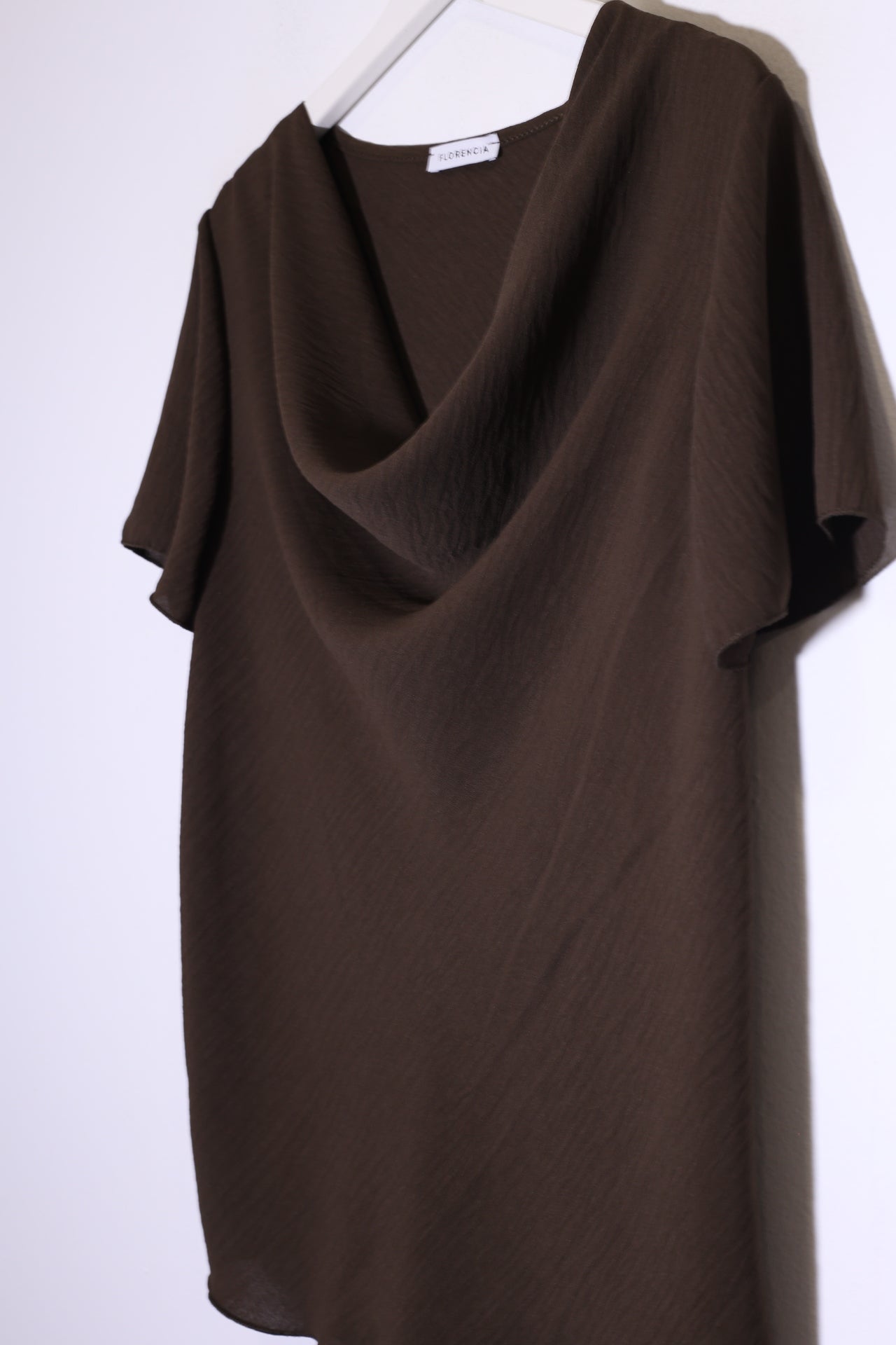 Blusa desbocada fluida