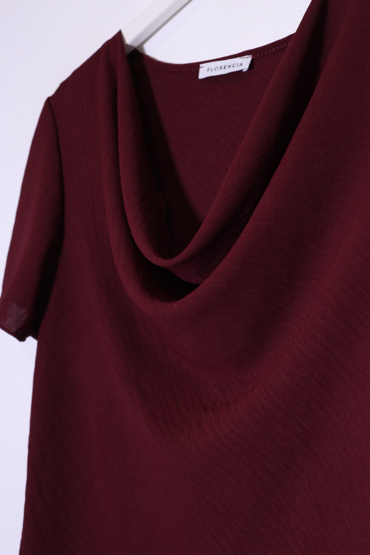 Blusa desbocada fluida