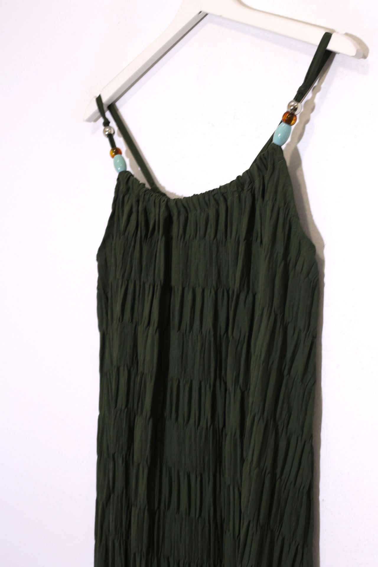 Vestido plisado abalorios