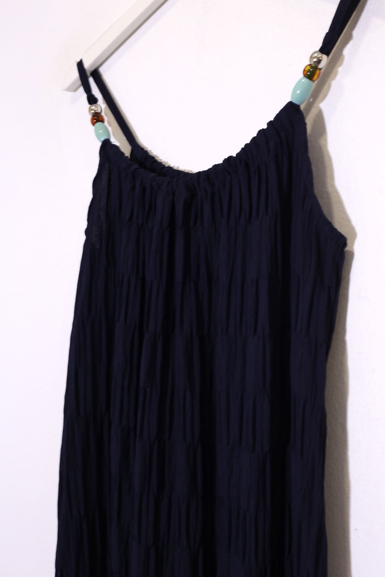 Vestido plisado abalorios
