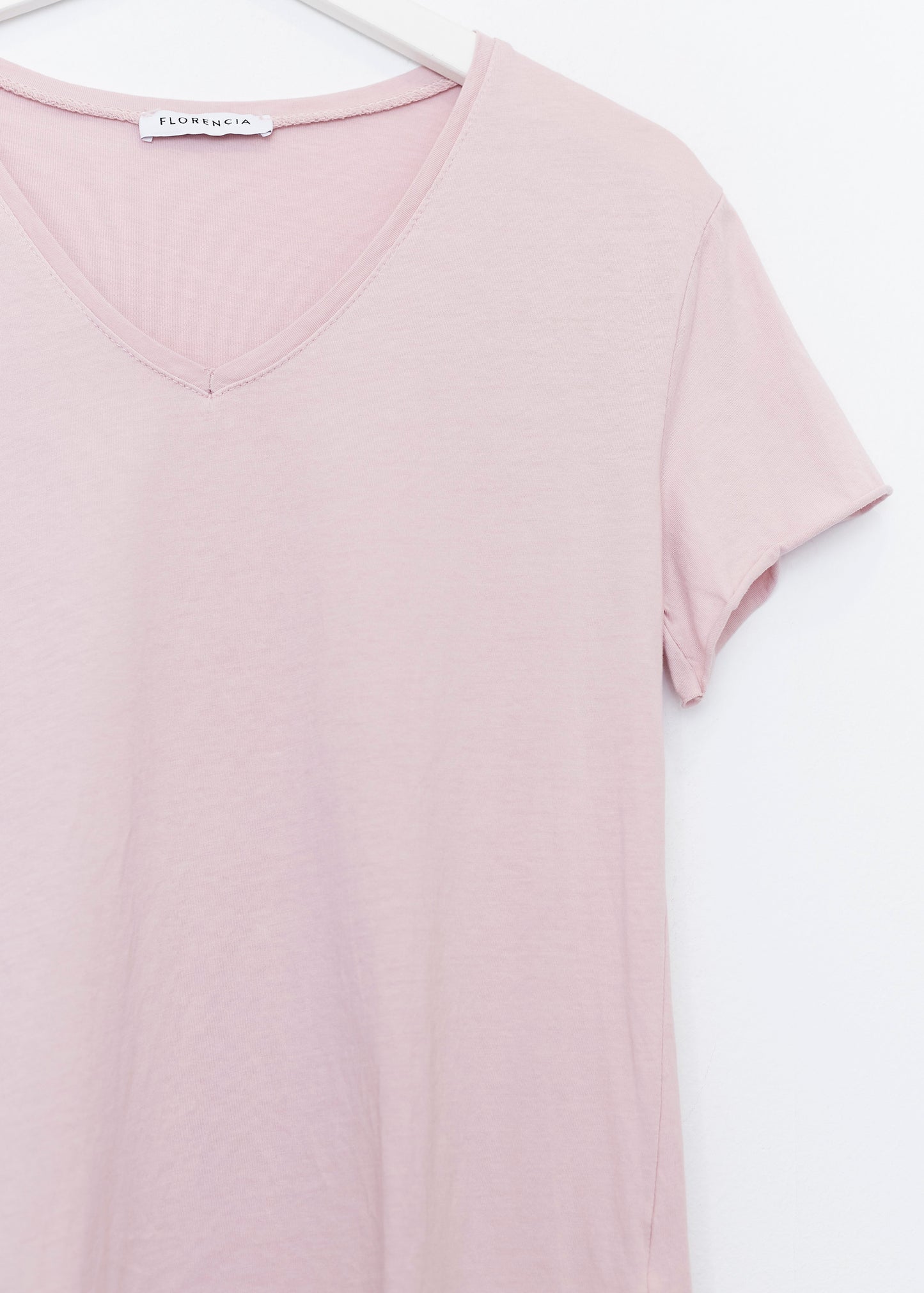 Camiseta algodón cuello punta