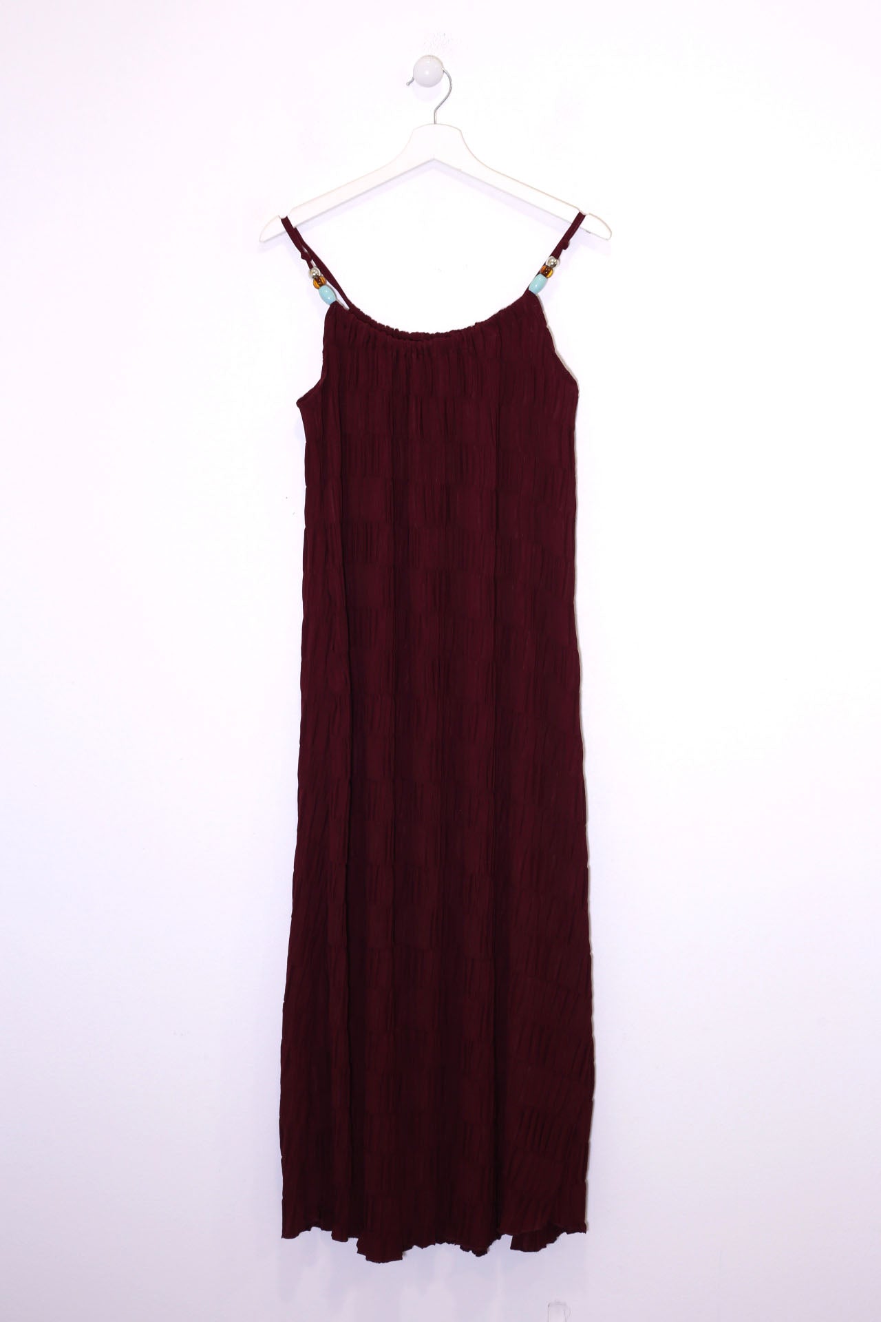 Vestido plisado abalorios