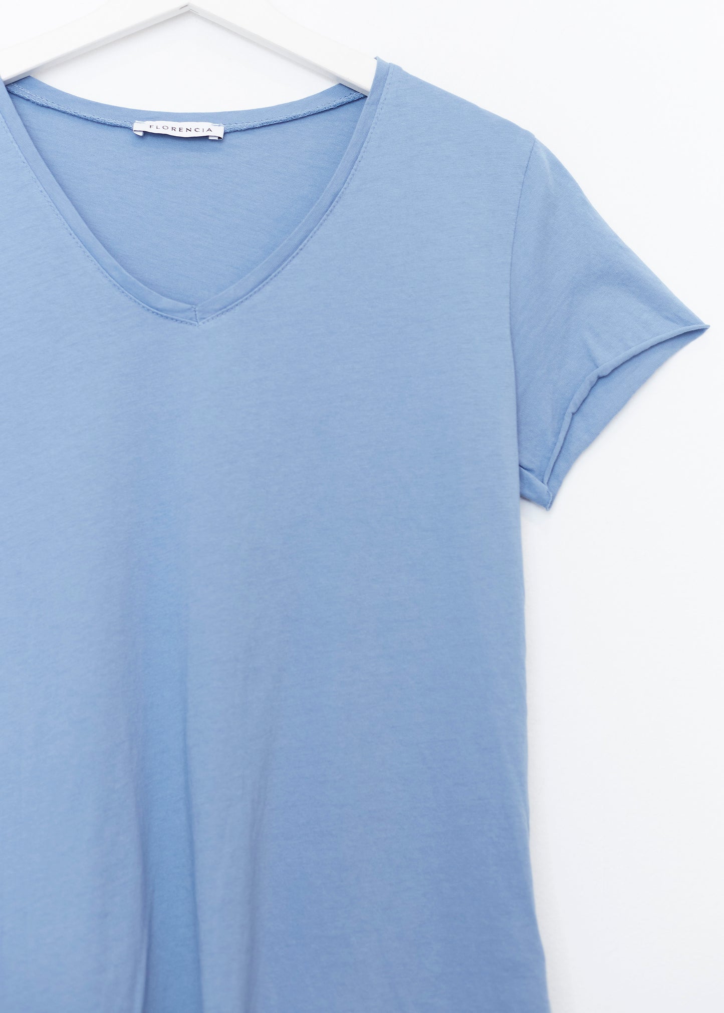 Camiseta algodón cuello punta