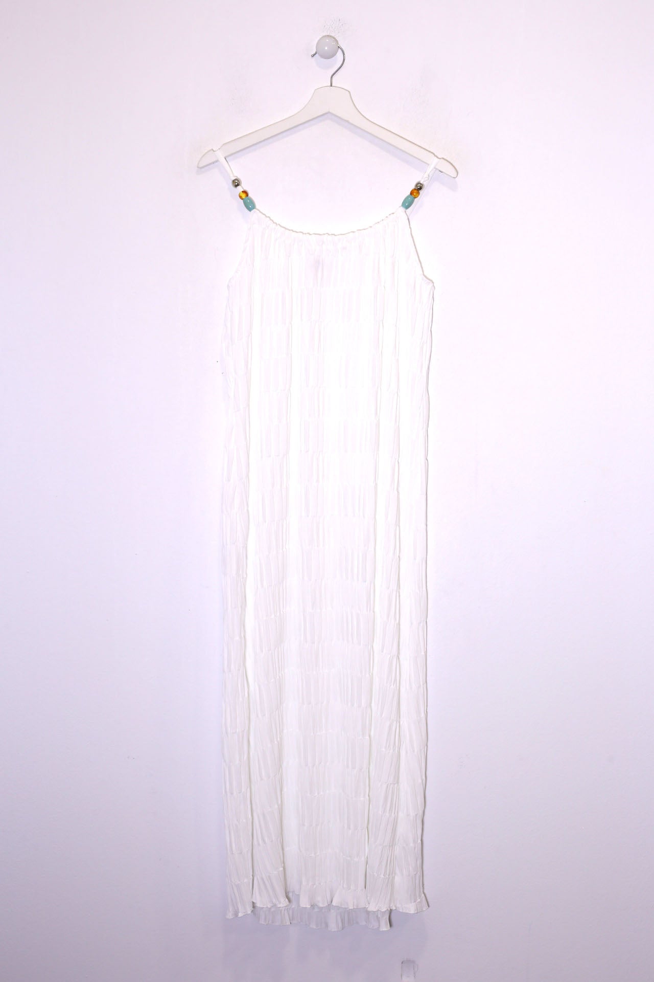 Vestido plisado abalorios