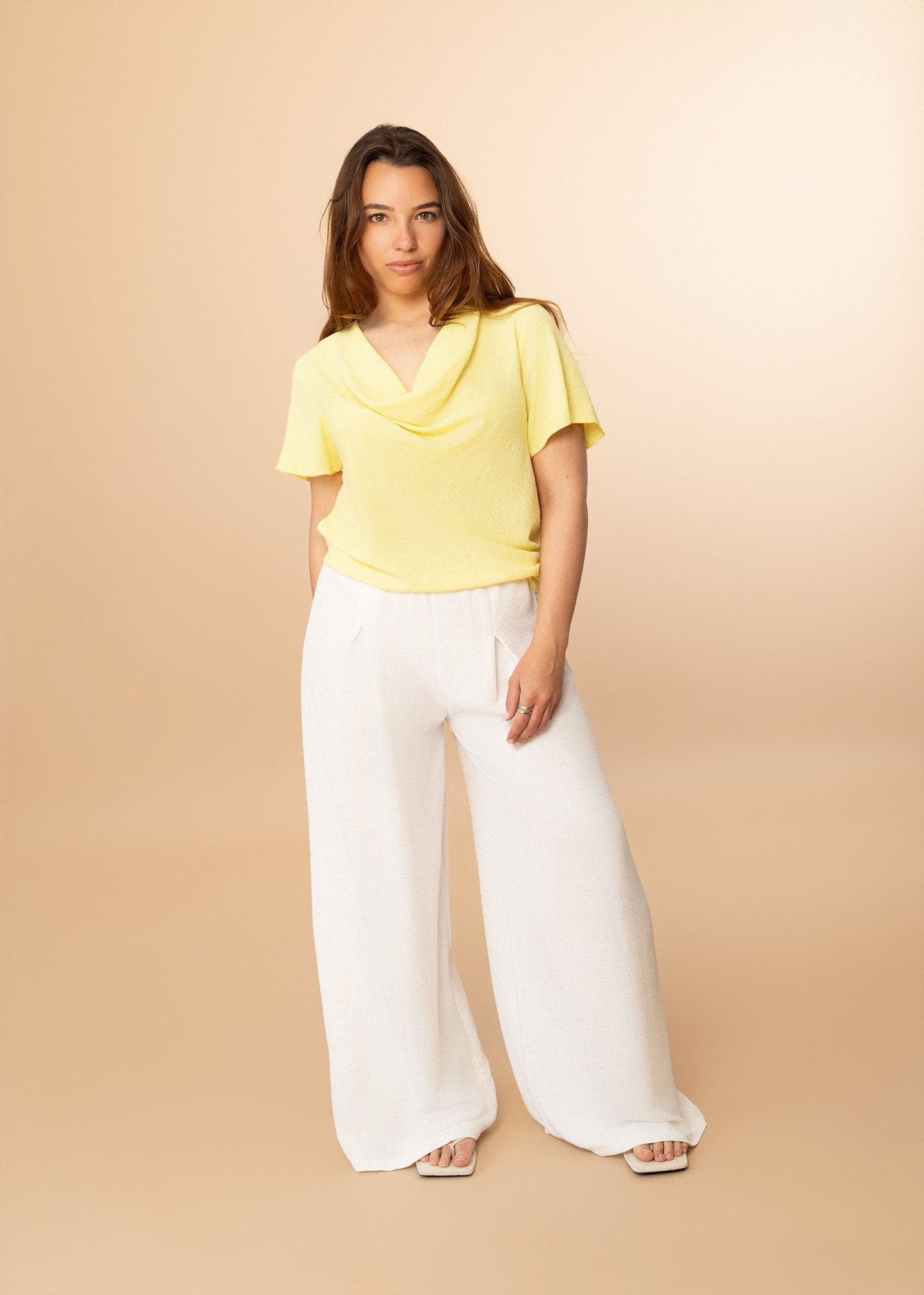 Blusa desbocada fluida