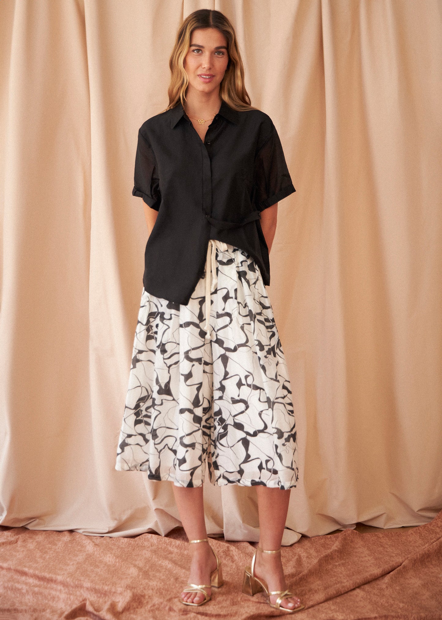 Long printed organza Bermuda shorts