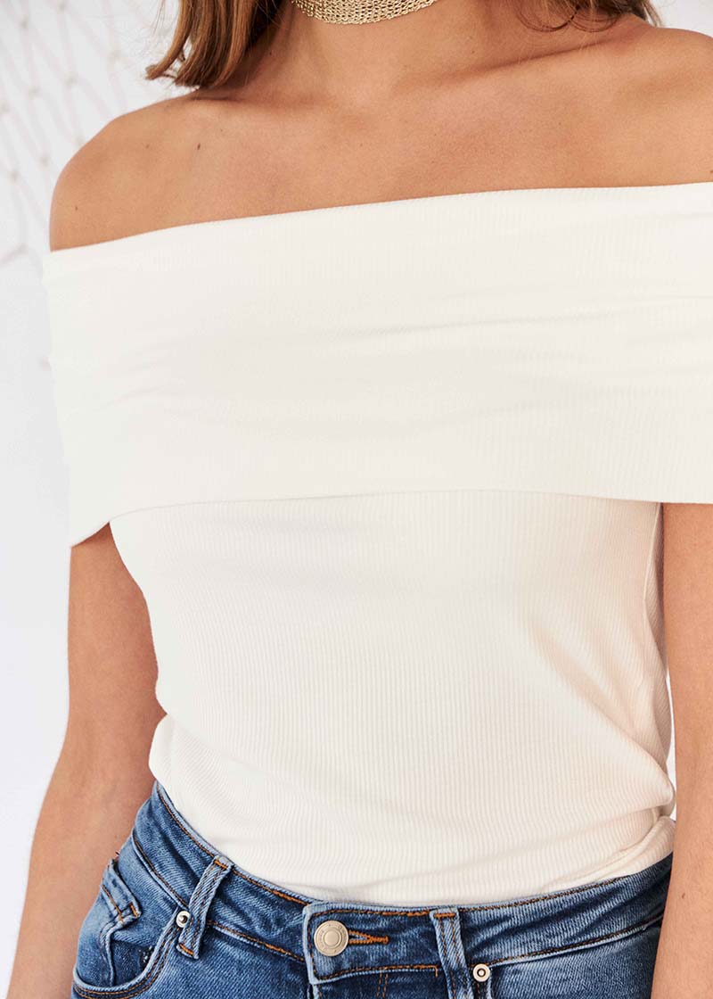 Off shoulder T-shirt