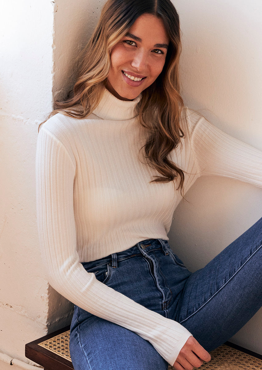 Ribbed turtleneck sweater