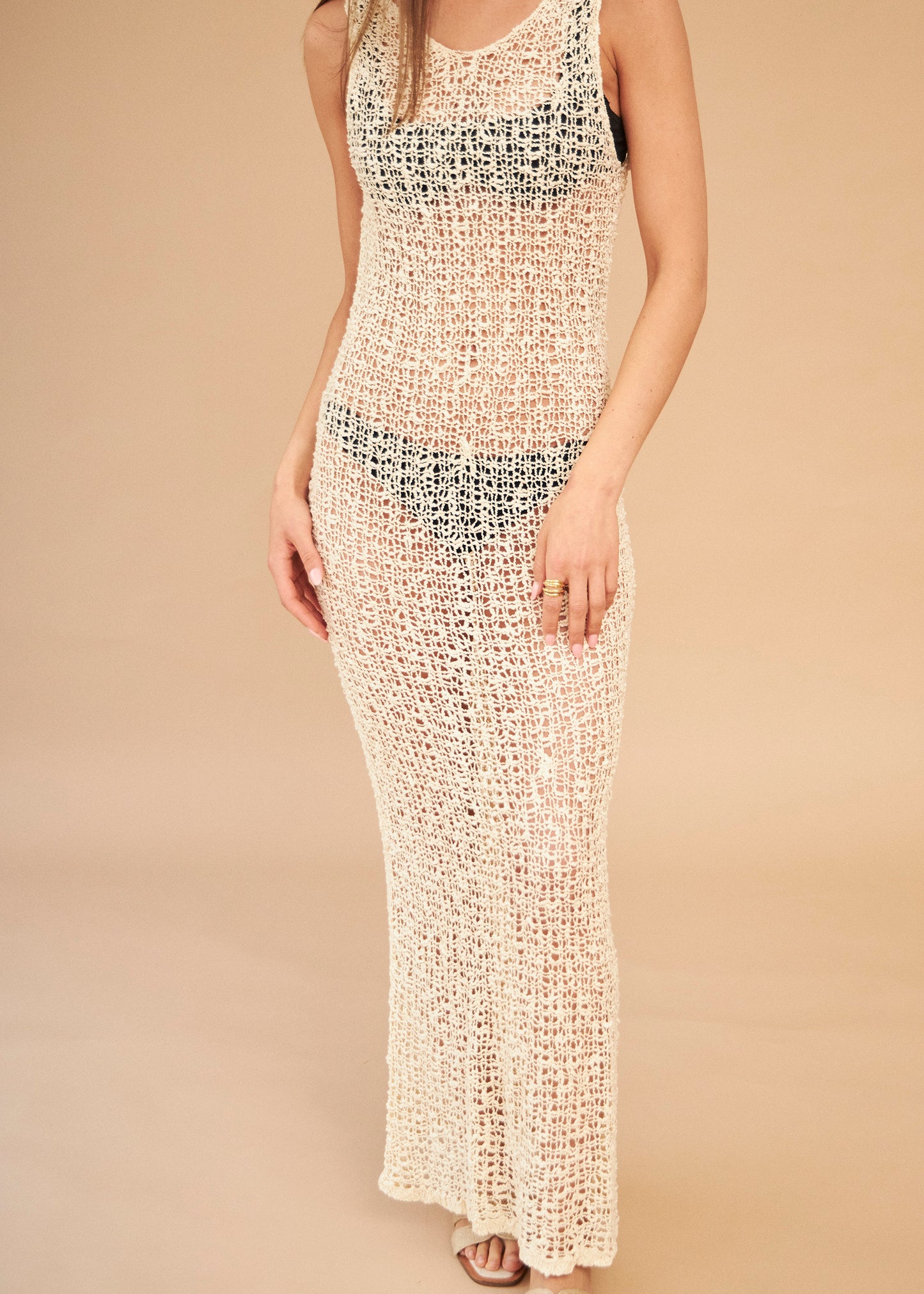 Vestido calado escote