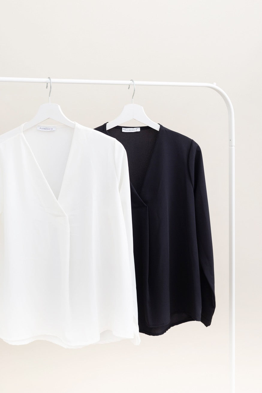 Blusa escote en punta